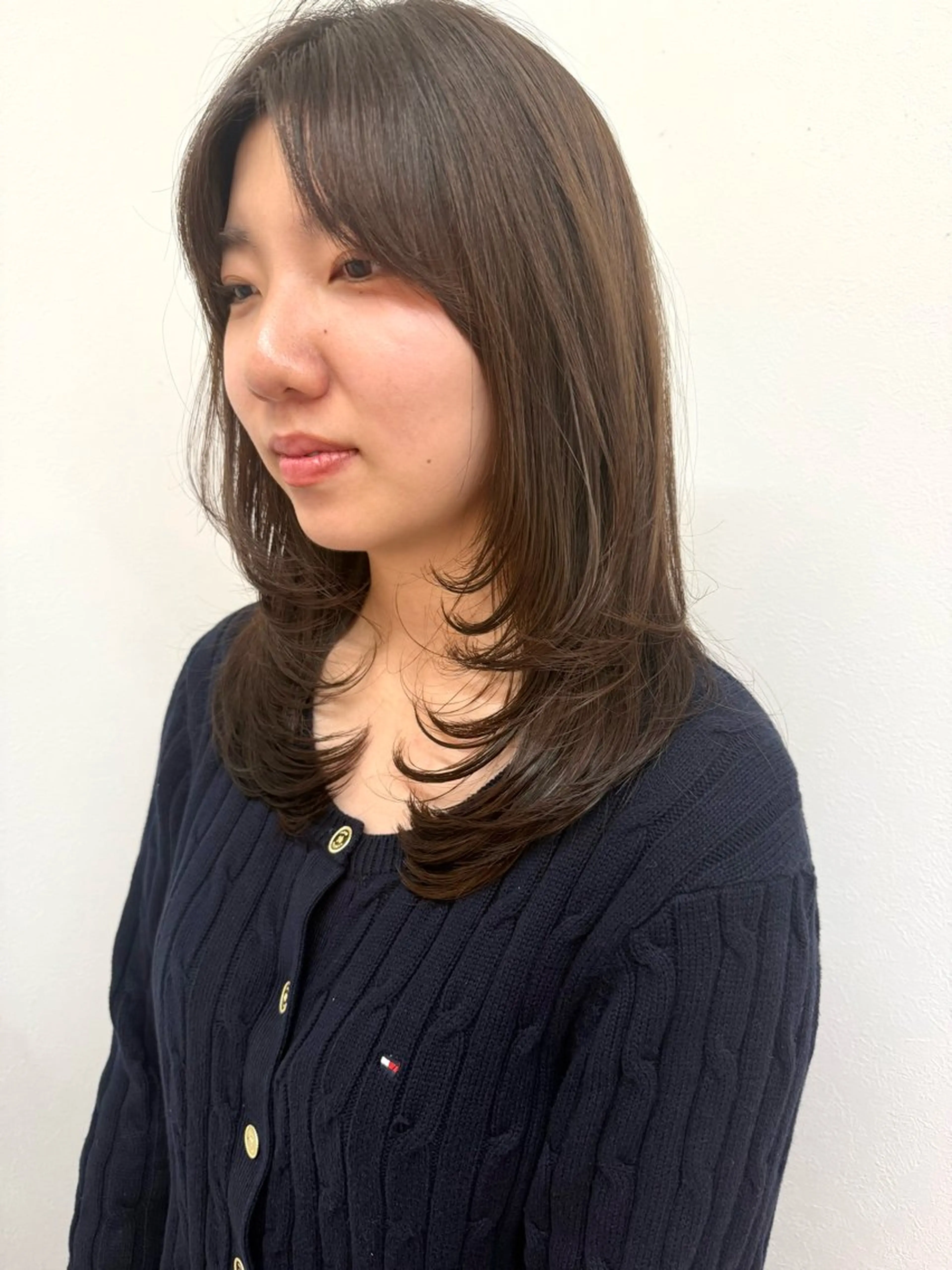 ミディアム カット トリートメント 荻野 結衣のヘアスタイル