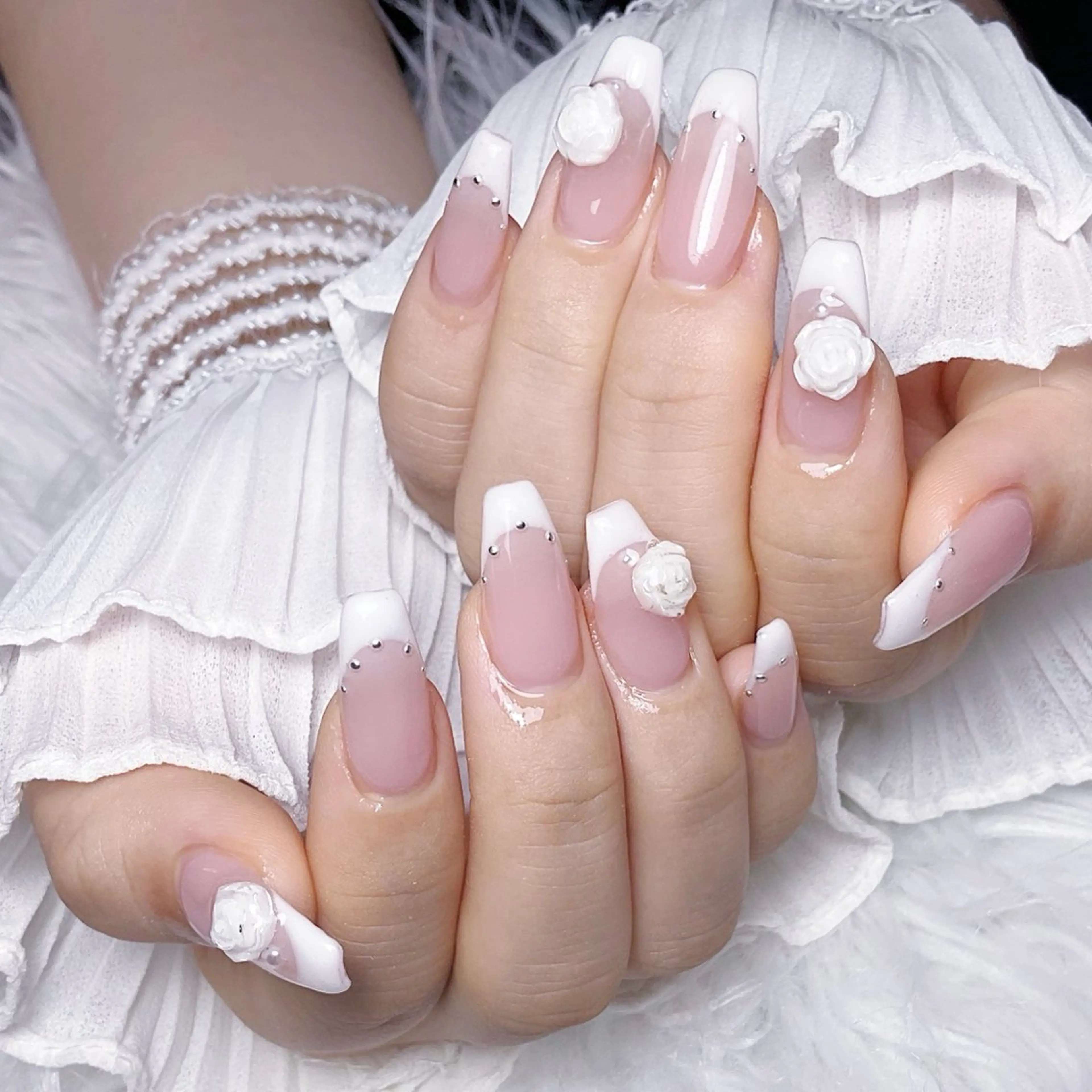 ネイル ハンドネイル 🌈Yun nail hyejin💋のネイルデザイン