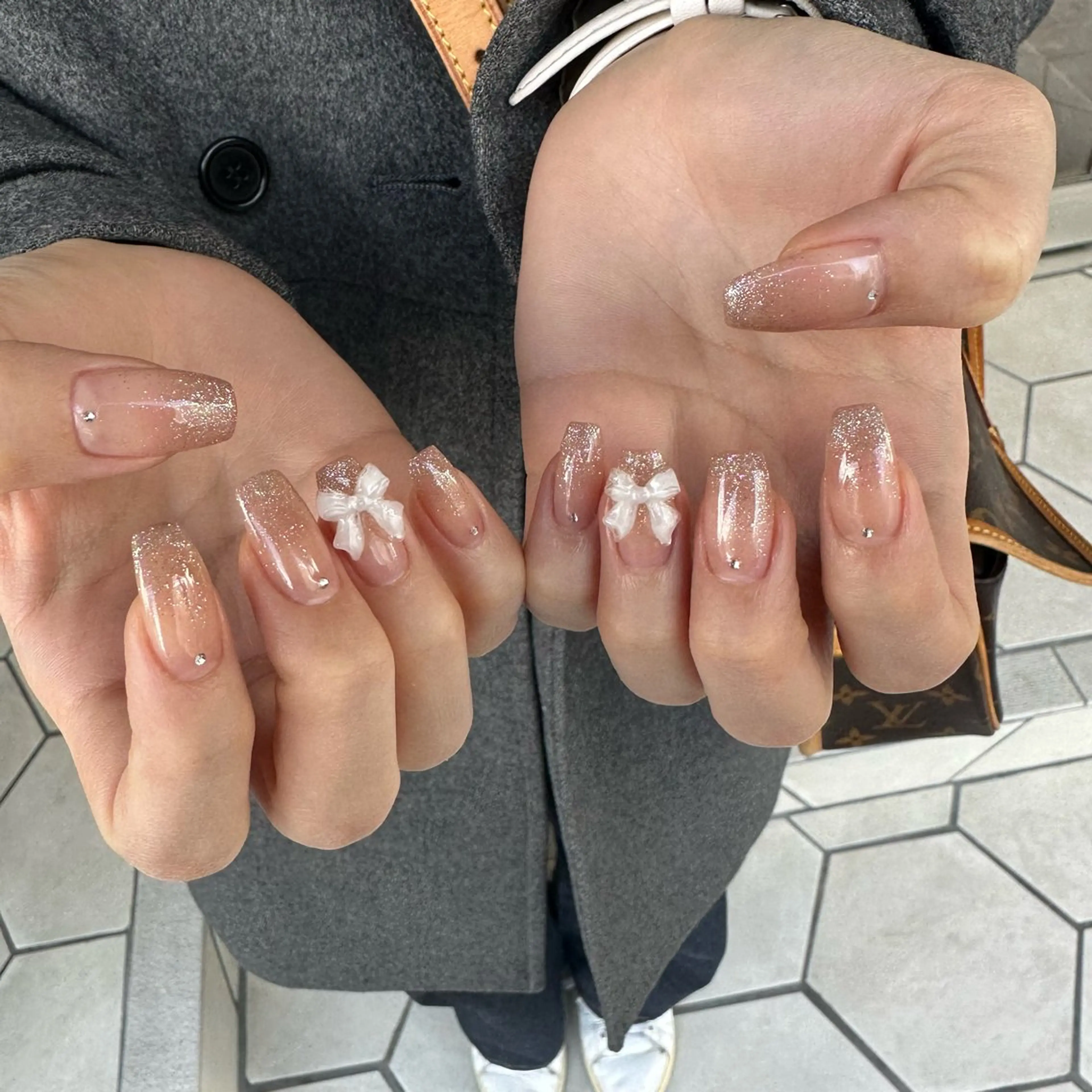 ネイル グラデーション ラメ(グリッター) ラメグラデーション Rommy Arisaのネイルデザイン