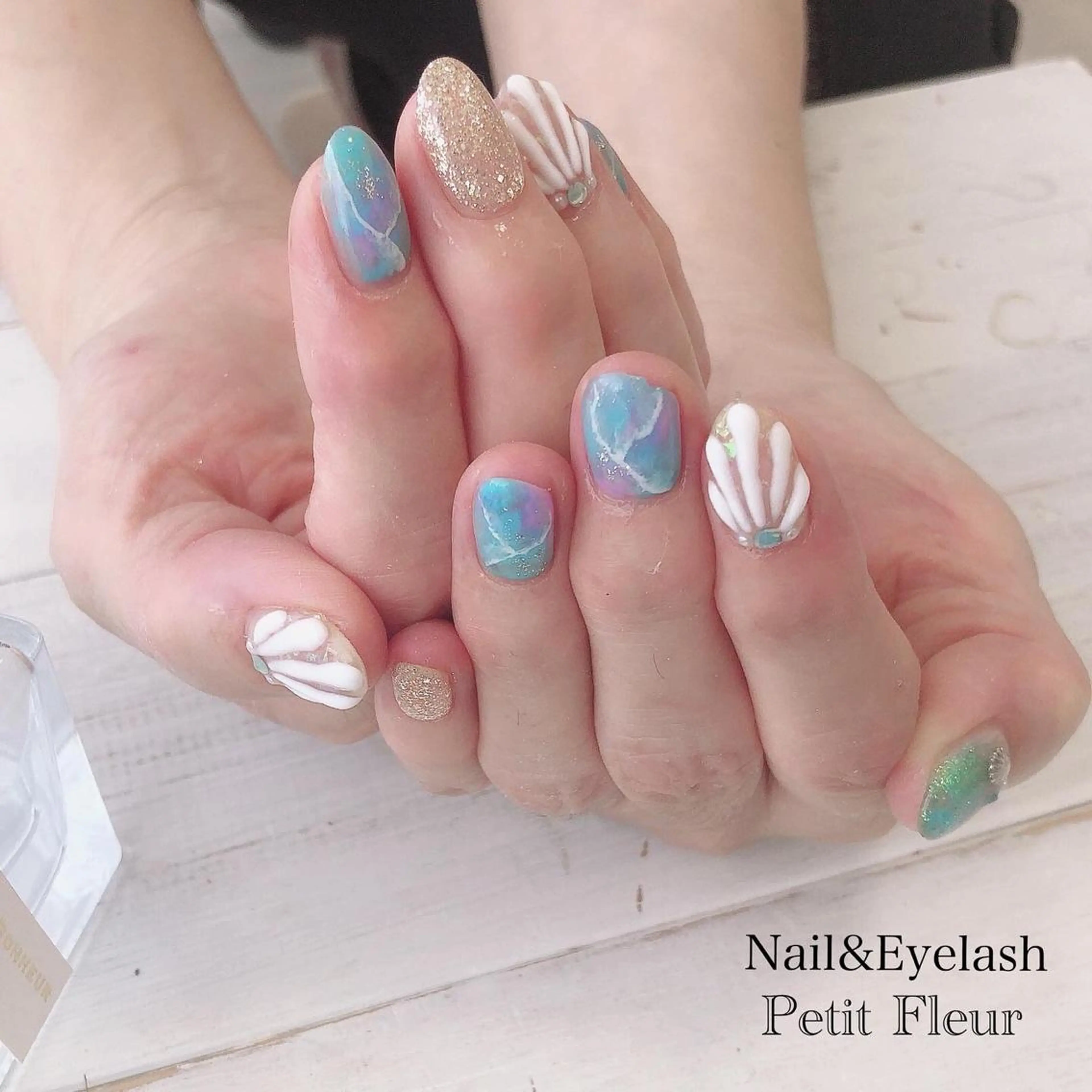 ネイル Petit Fleur所属・青柳 亜梨奈のマツエク・マツパデザイン