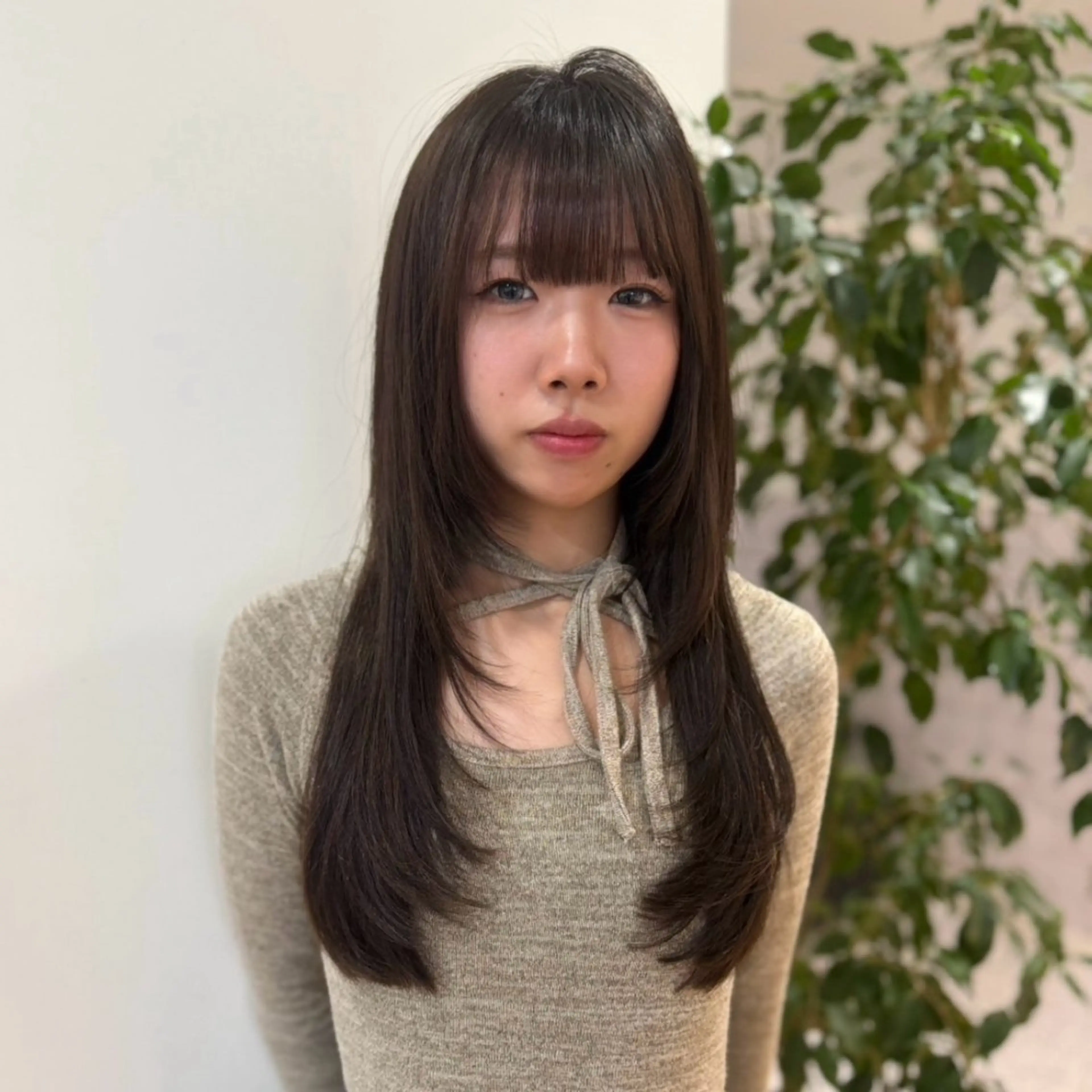 🩶レイヤーカット🩶(シャンプーブロー付)髪に動きを出したい方オススメ✨の写真