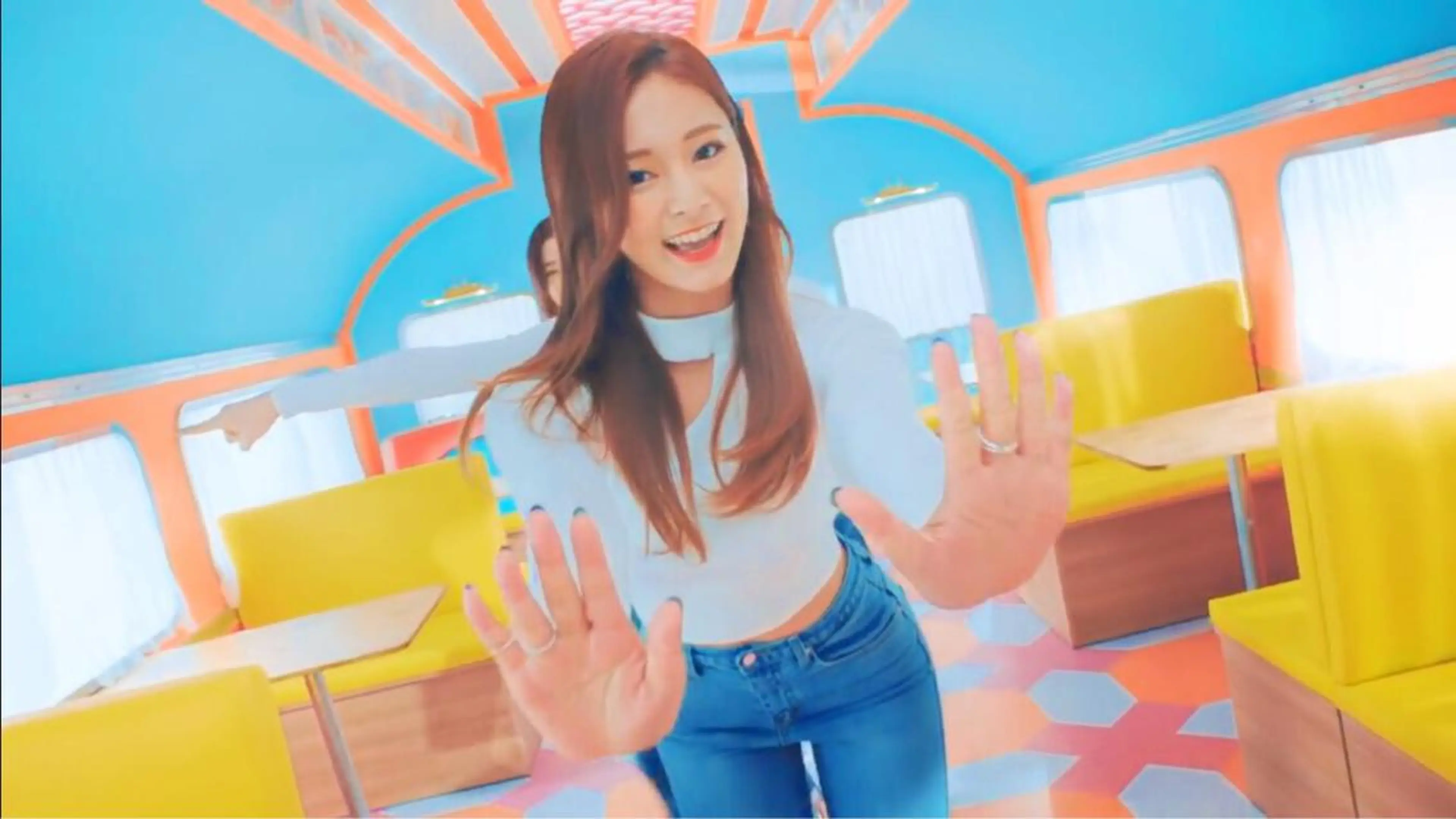 柔らか垢抜けｶﾗｰと ｶｯﾄ🫧ASUKAのヘアスタイル