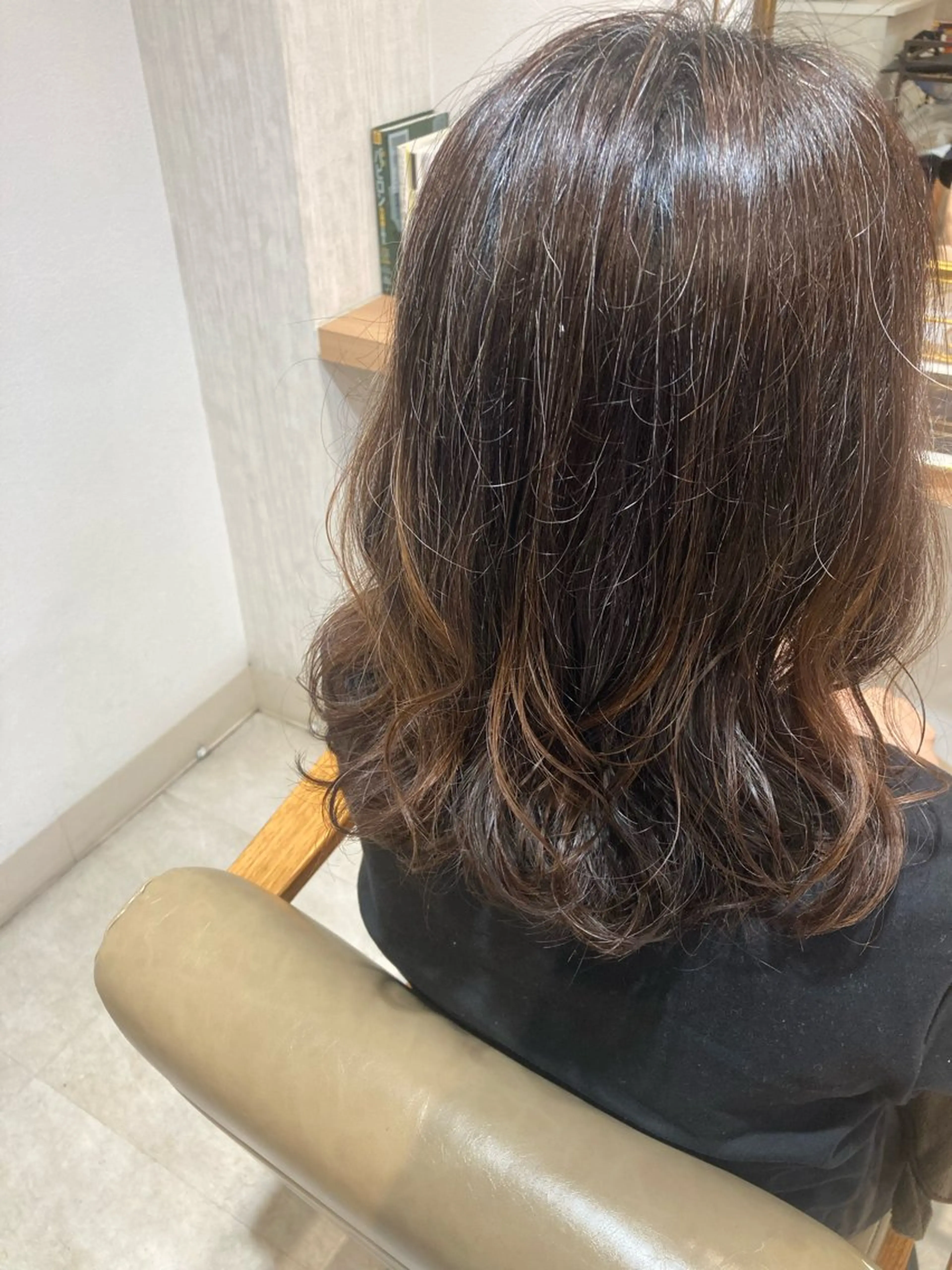 セミロング セミロングパーマ パーマ ツヤカラー3850 まいのヘアスタイル