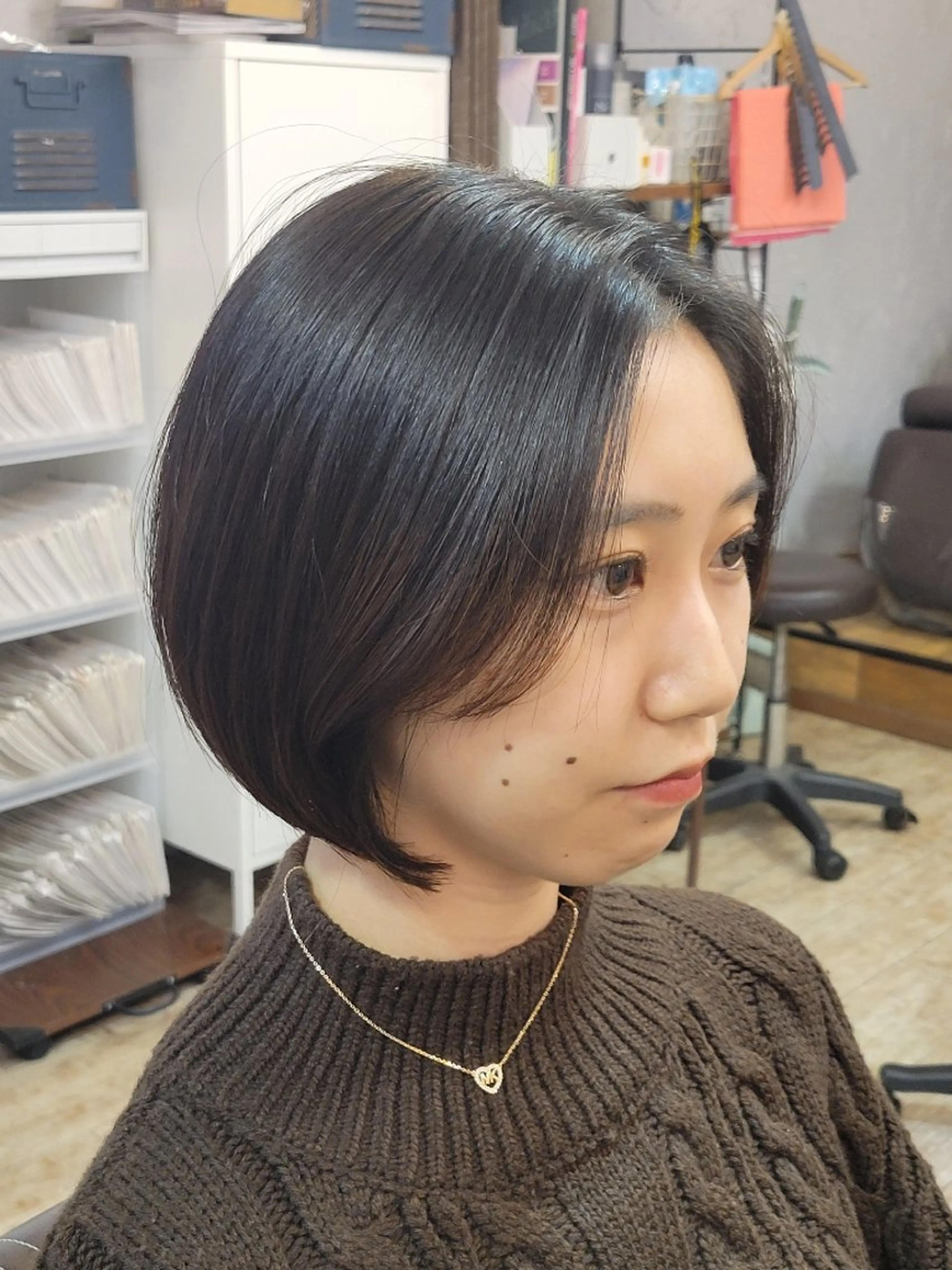 ショート ショートボブ ボブ ショートヘア サイドバング 小顔カット 渡辺祐輔 レイヤー✂ 透明感🫧艶カラー✨のヘアスタイル