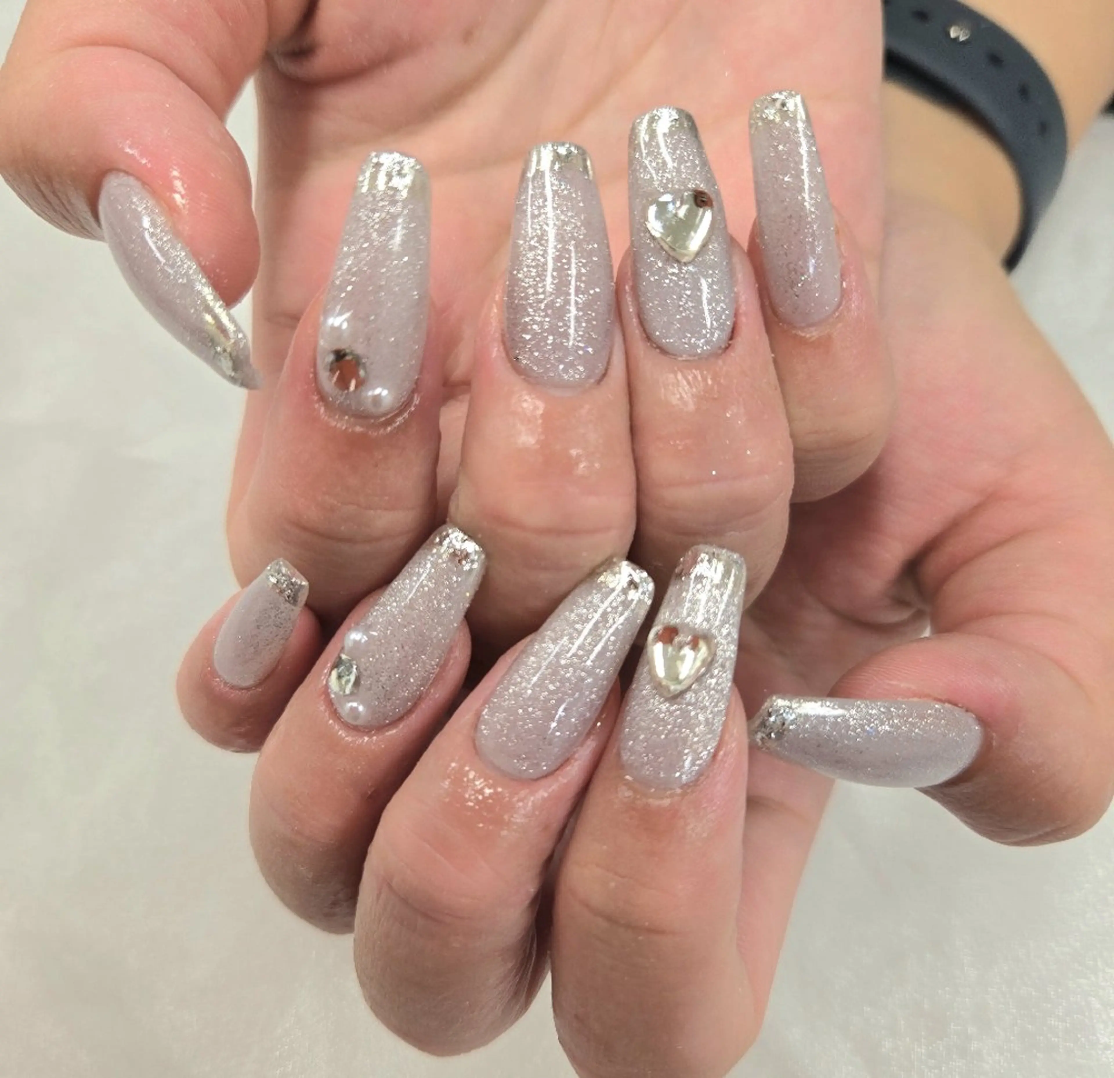 ネイル アートネイル オーロラネイル チークネイル ジェルネイル グラデーション ハンドネイル スカルプ指名No.1 河野　雑誌掲載サロンのネイルデザイン