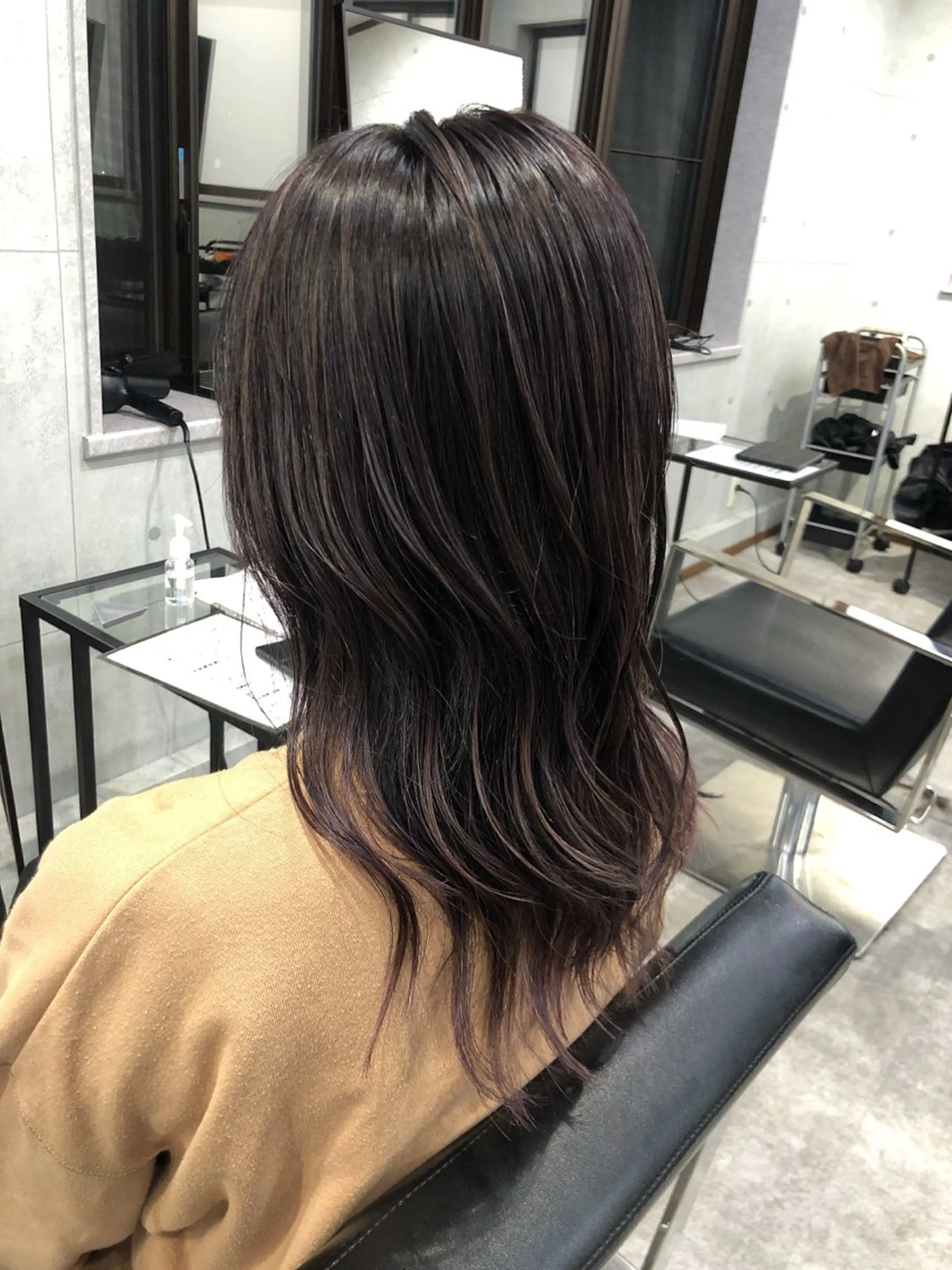 ミディアム ボブ くびれヘア くせ毛 髪質改善 切りっぱなしロブ カット ヘアカラー REVE美容室 REVEマツエクのヘアスタイル