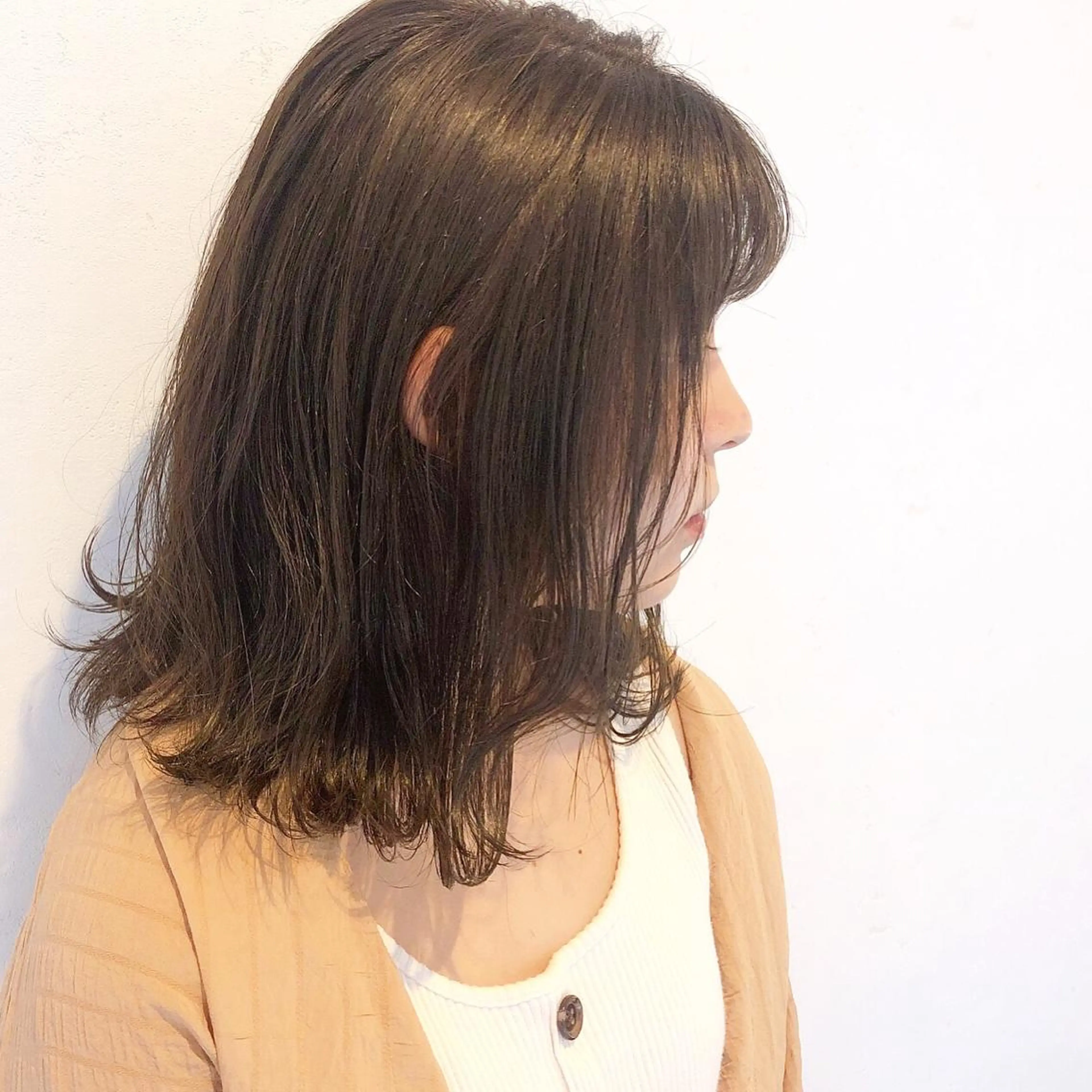 ミディアム カラー 伊藤 さやかのヘアスタイル