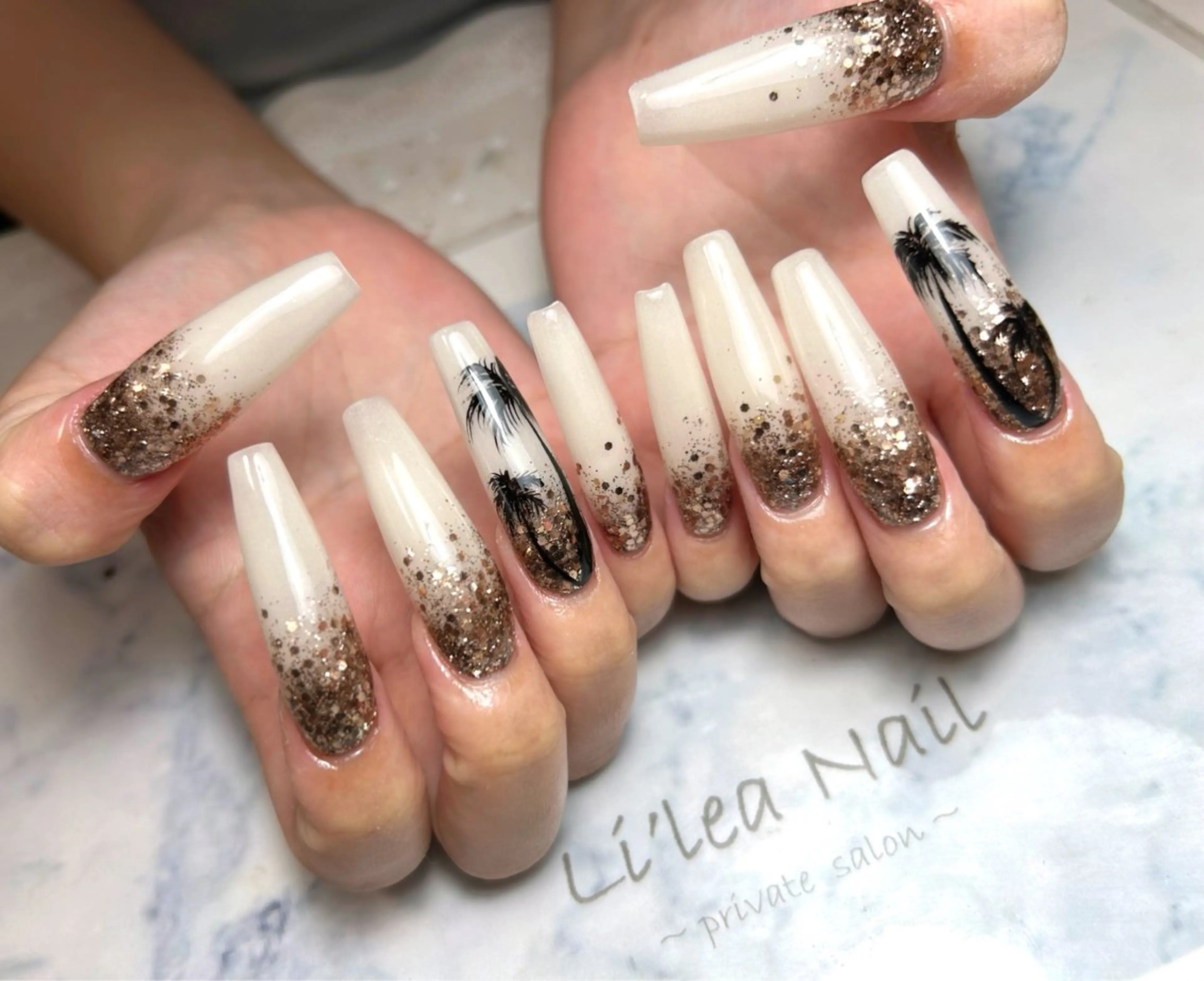 ネイル Li'leaNail AINAのネイルデザイン