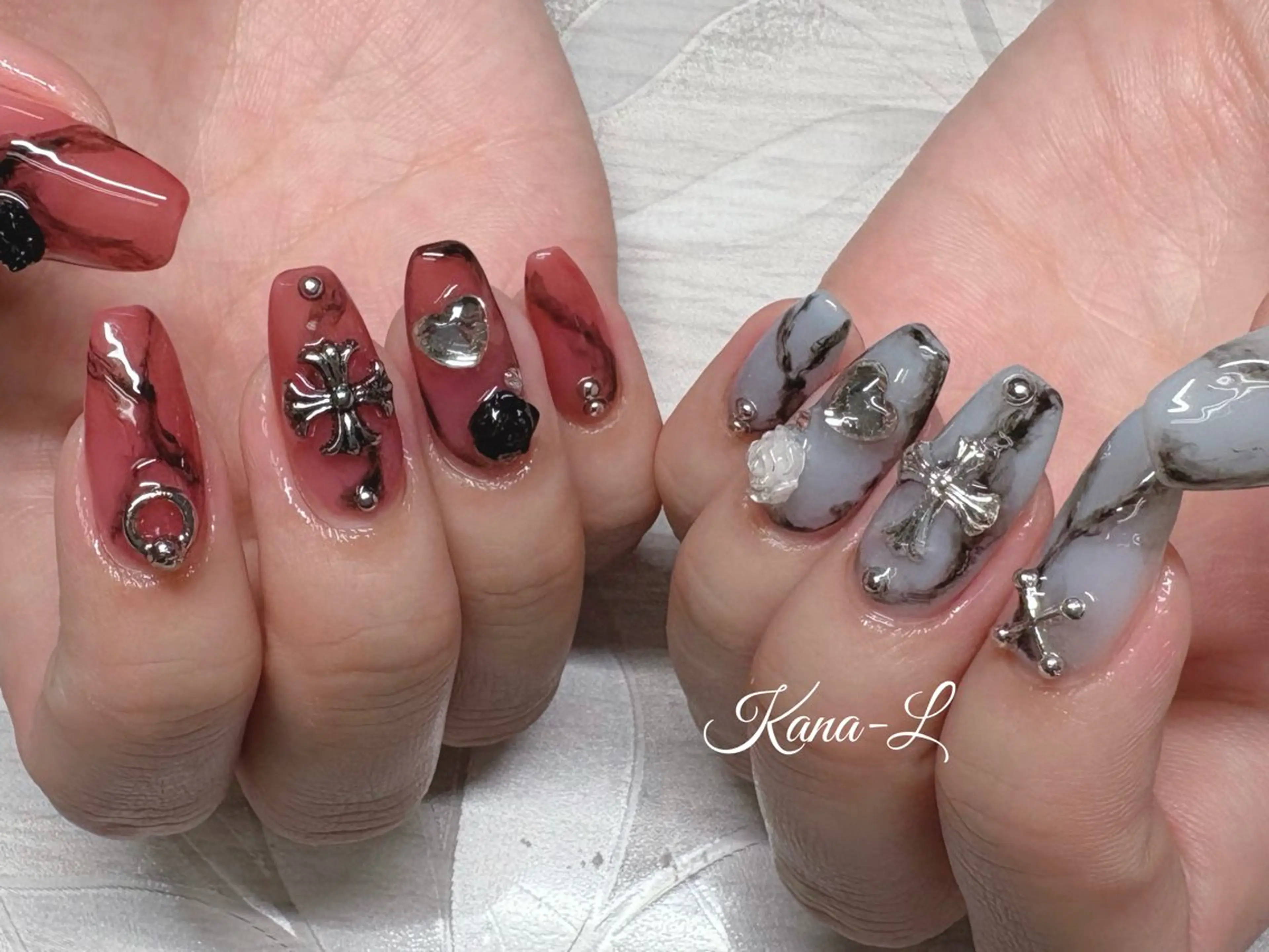 ネイル 芦辺 香奈のネイルデザイン
