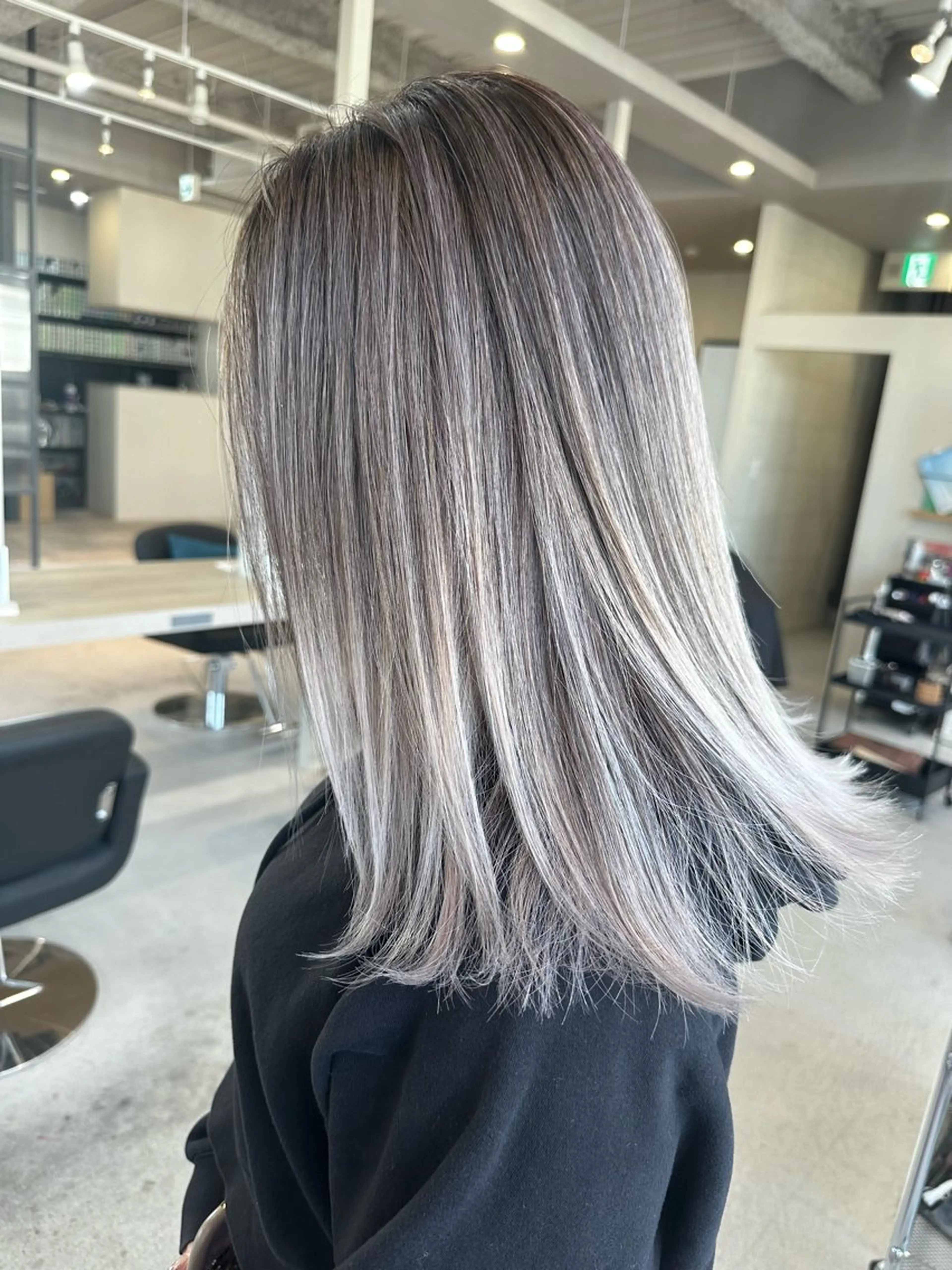 ミディアム ヘアカラー トリートメント 井上 一平のヘアスタイル