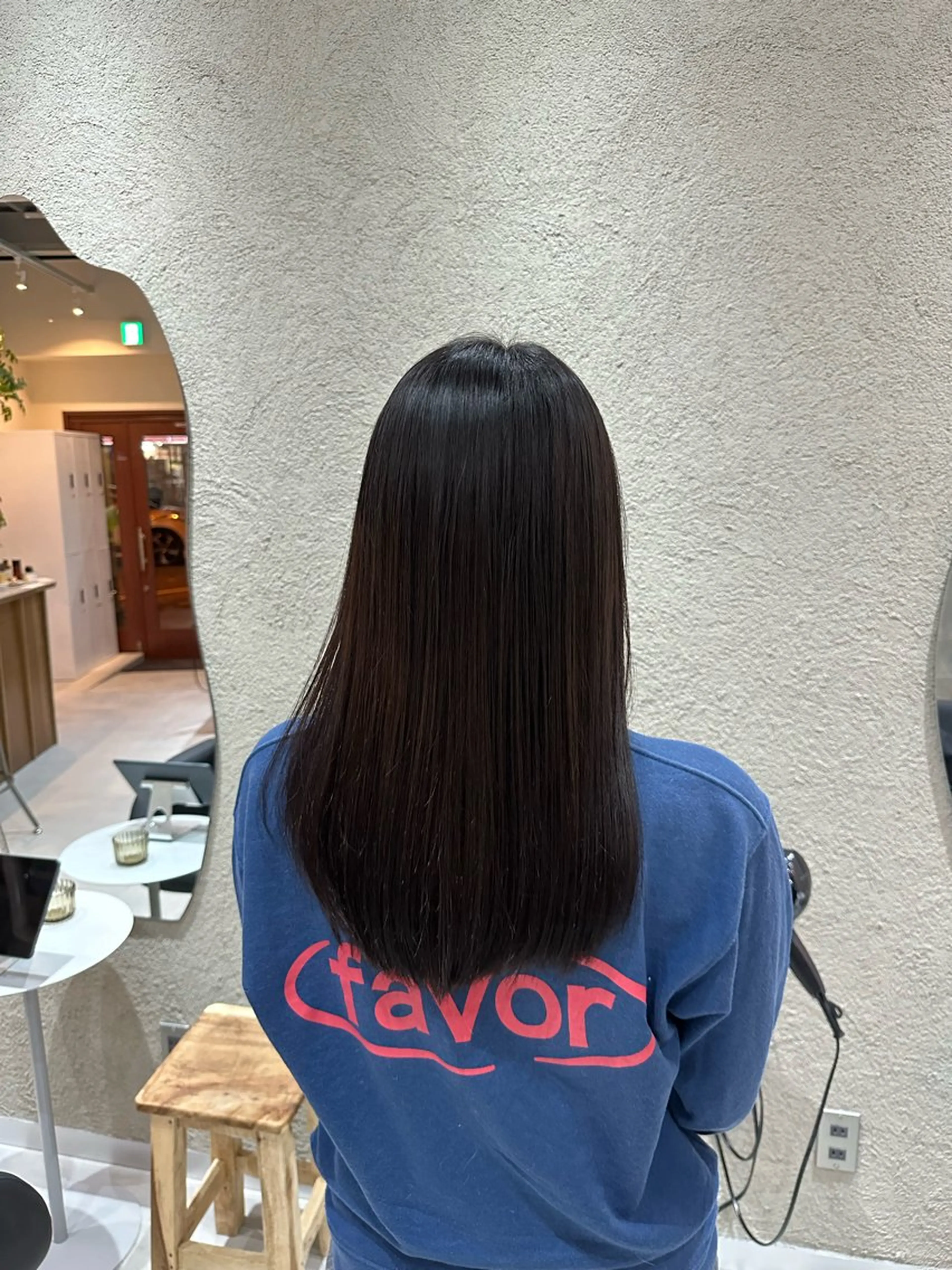 ロング Shiro RENのヘアスタイル