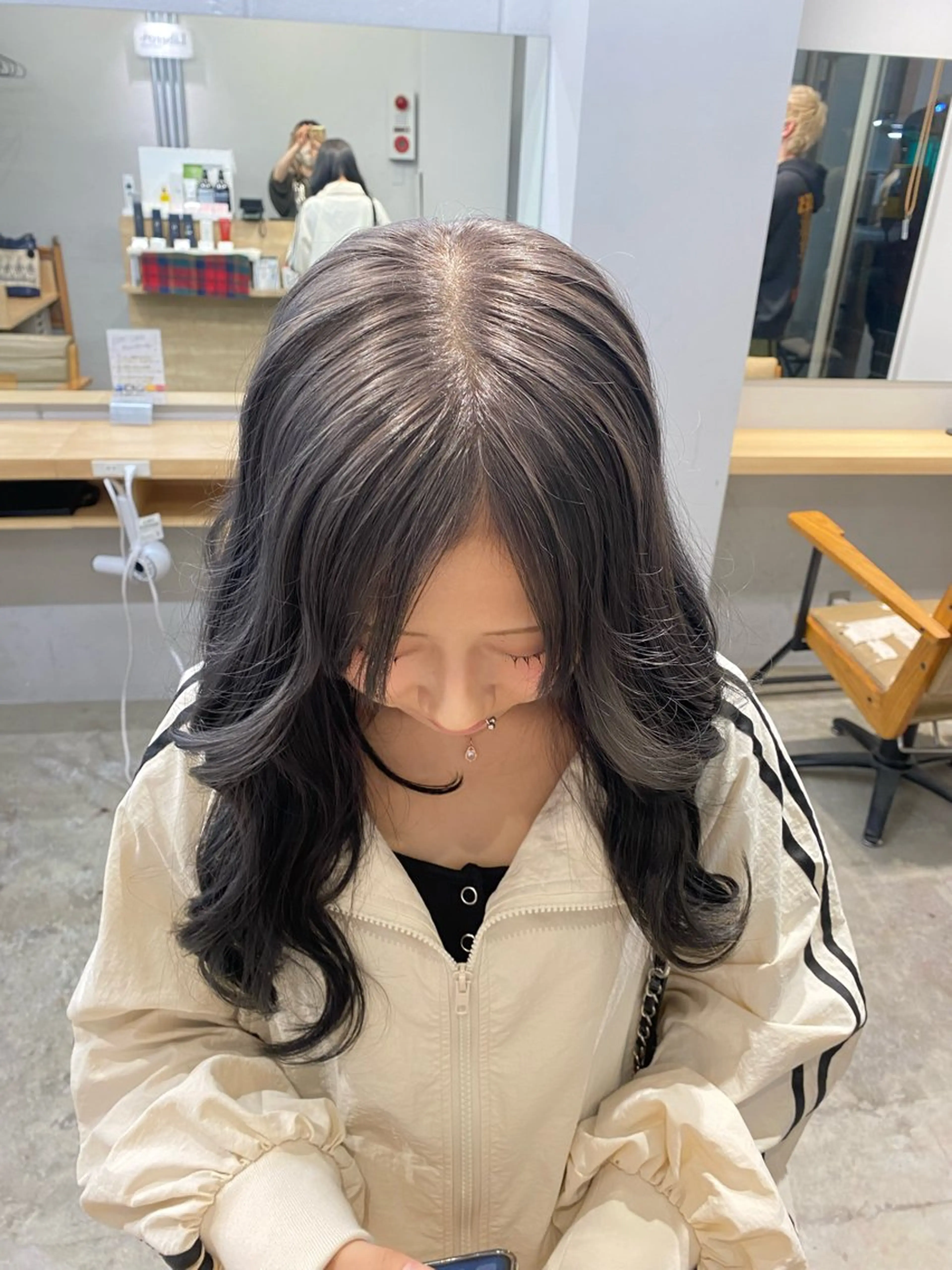 セミロング カラー 🐾Libero🐾 柏　KONOMIのヘアスタイル