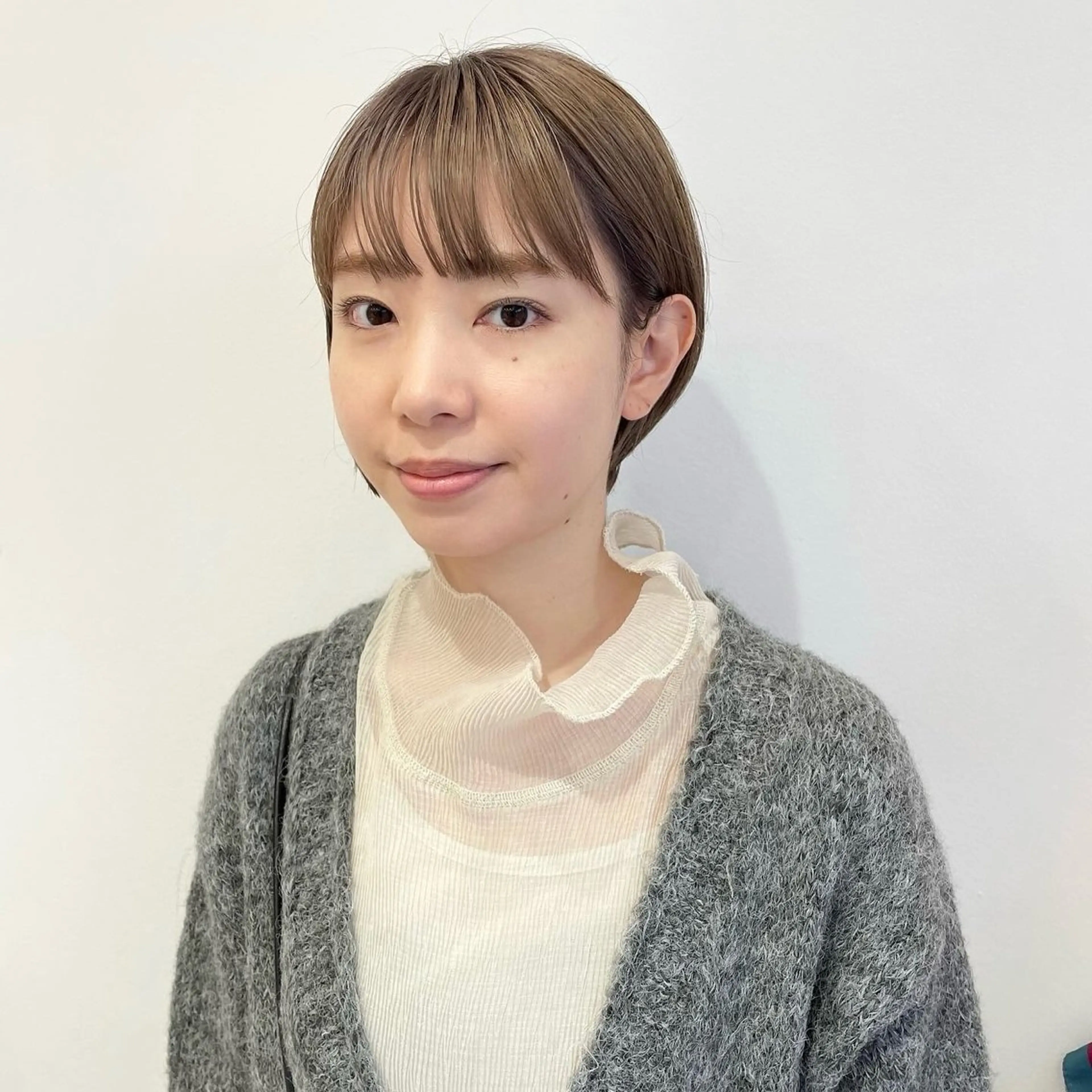 ショート カラー 丸みショート ベージュカラー ミルクティーベージュ ショートヘア カット ヘアカラー トリートメント 堀江将太朗/恵比寿/ メンズカットのヘアスタイル