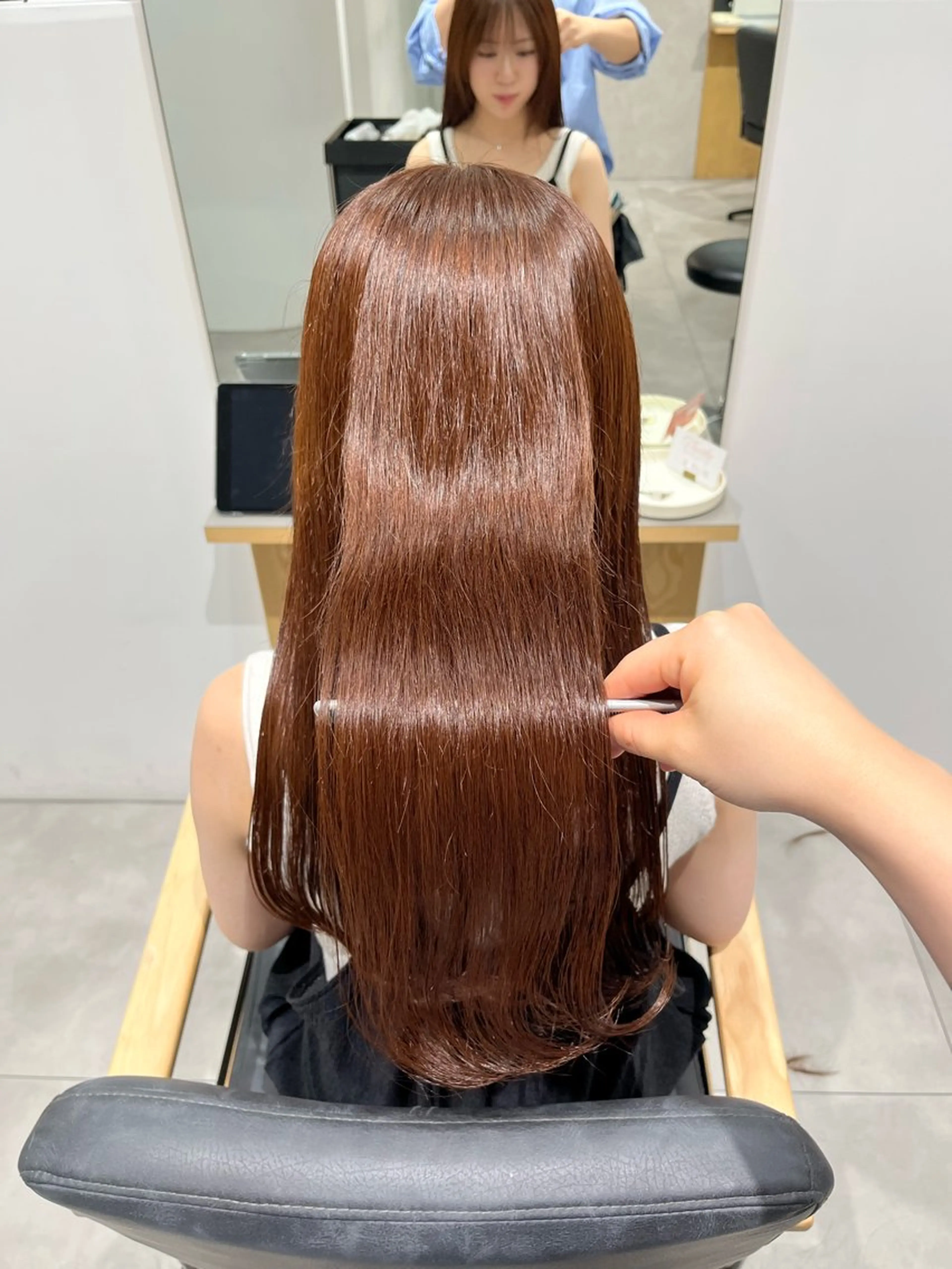 【minimo限定　ダメージレスカラーの最高峰】　　　　　　　似合わせカット+超高濃度水素カラー🕯️🫧の写真