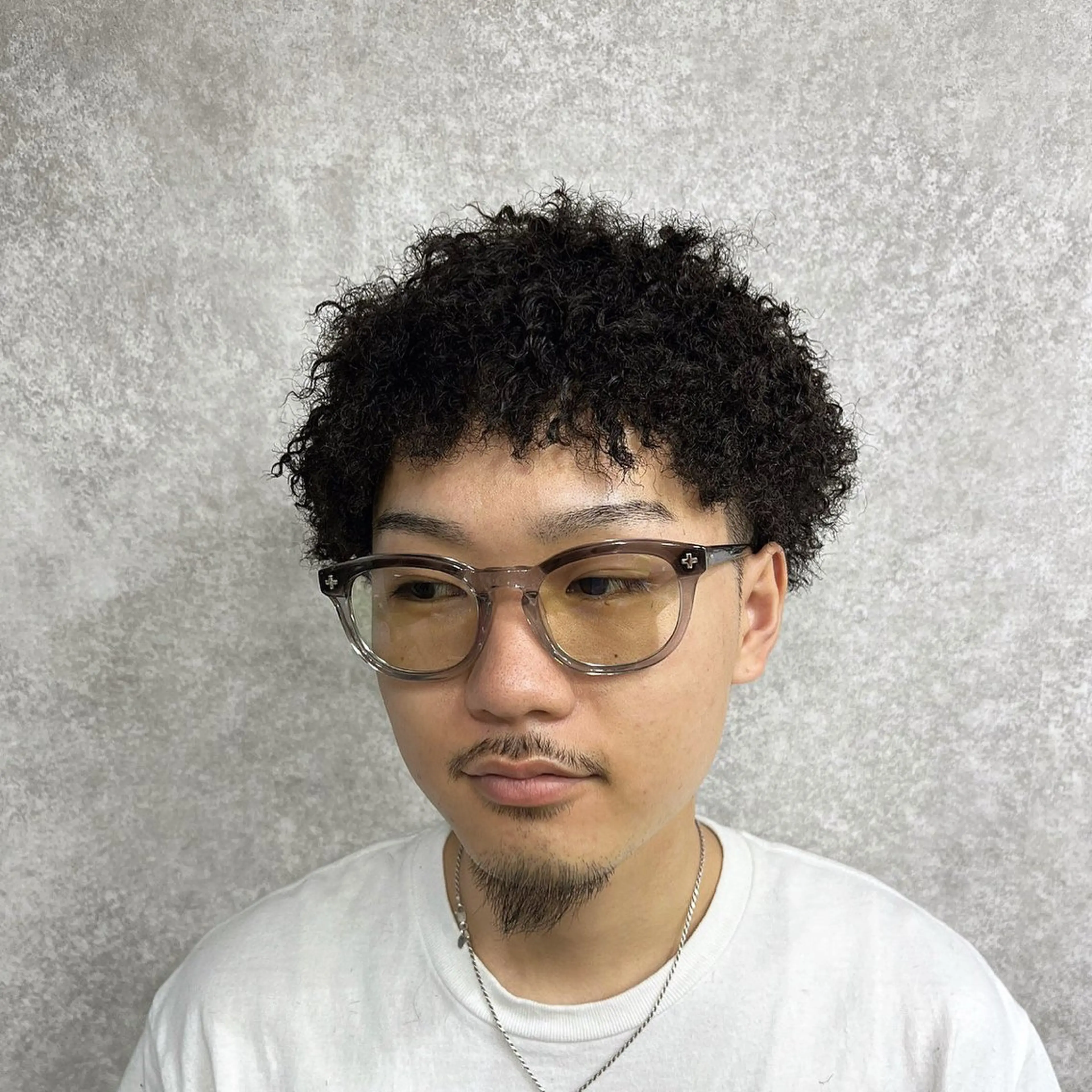 ショート パーマ メンズ 谷 勇汰のヘアスタイル