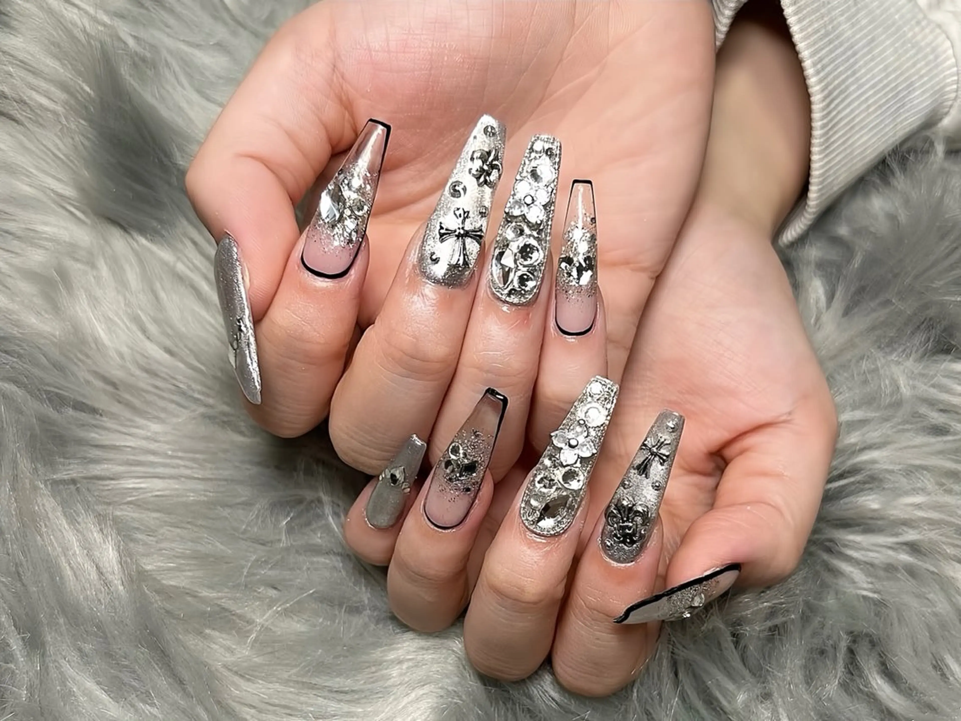 ネイル アートネイル 長さ出し ガーリー 韓国ネイル 持ち込み Rin Nail 新大久保店のネイルデザイン