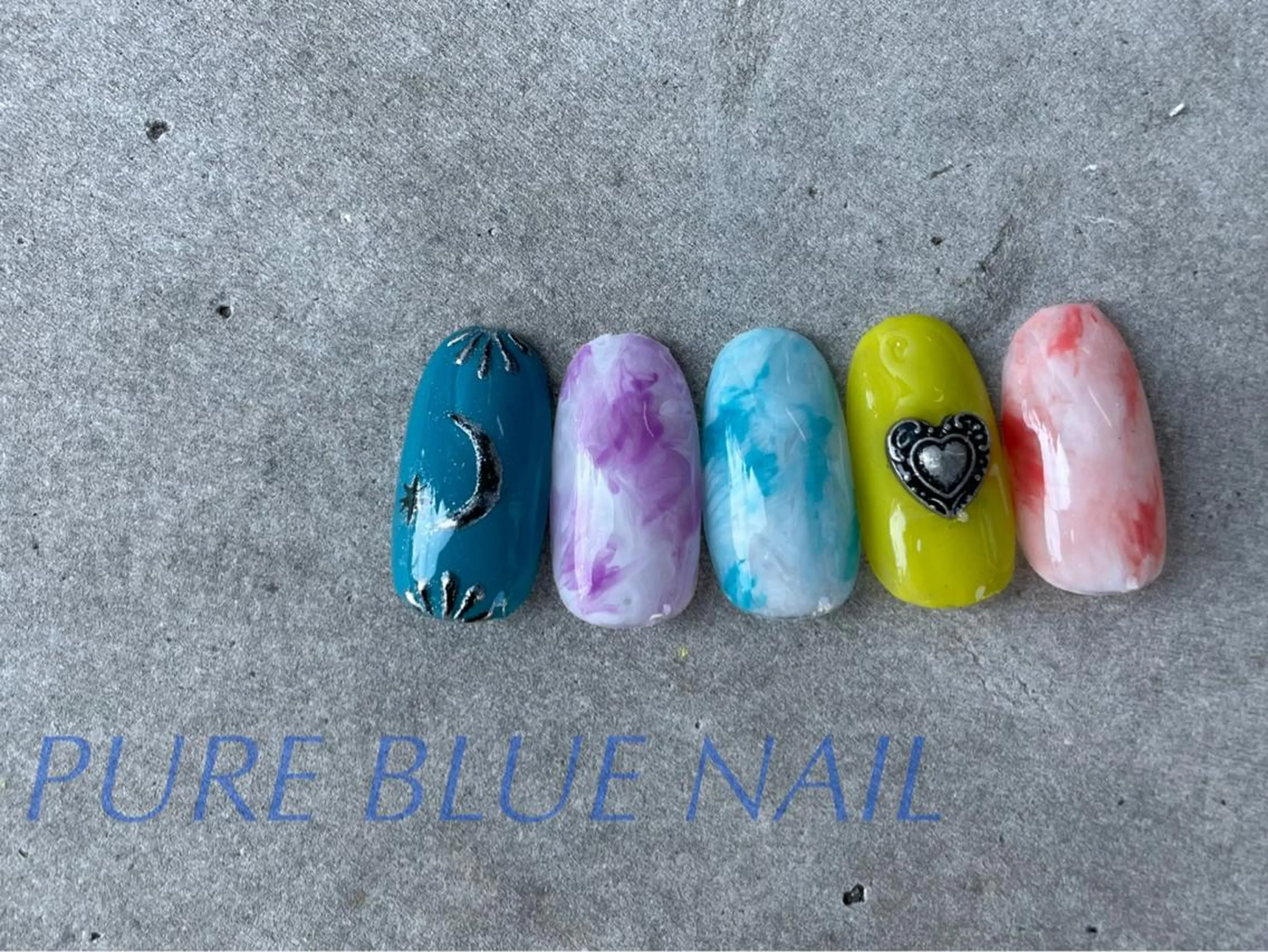 ネイル PURE BLUE NAILのネイルデザイン