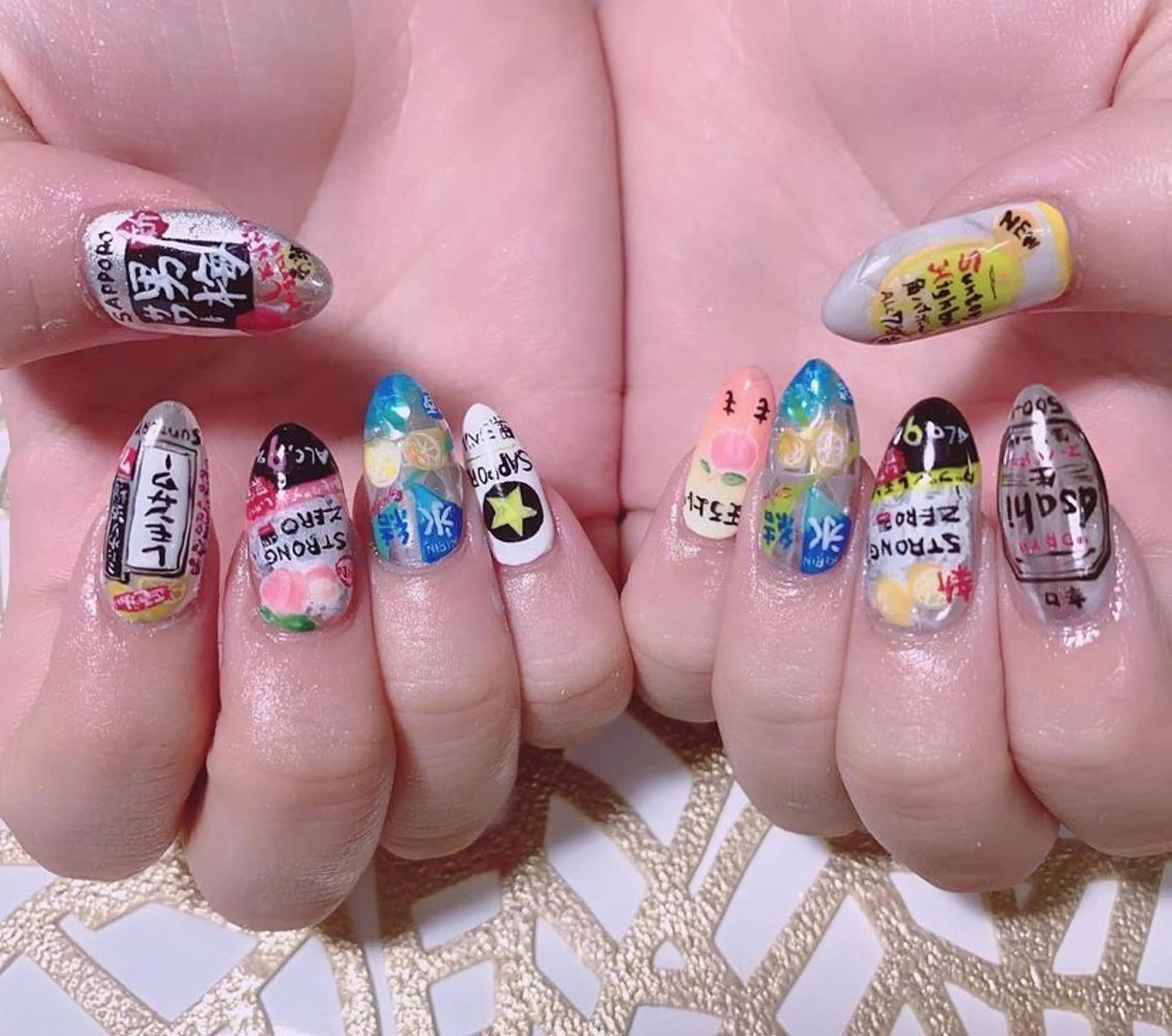 痛ネイル〔二次元アート〕の盛り放題💝22000 ※予めやりたい画像とコンセントの穴に爪を並べた写真を送って下さいの写真