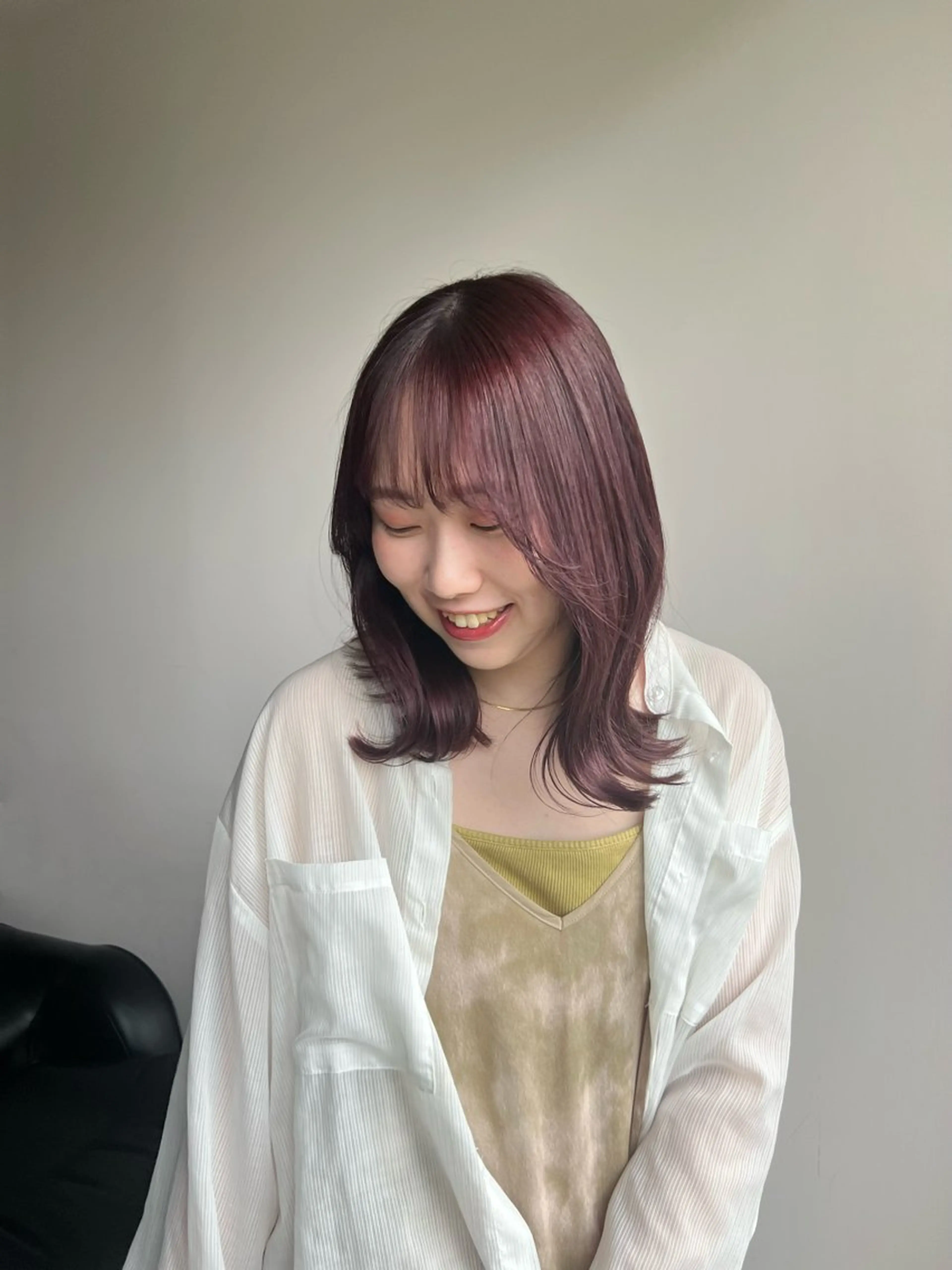 ミディアム カラー ブリーチ ダブルカラー ラベンダーカラー ブリーチなしカラー ピンクカラー era所属・azumi/ボブ/暖 色/オリーブ/縮毛のヘアスタイル