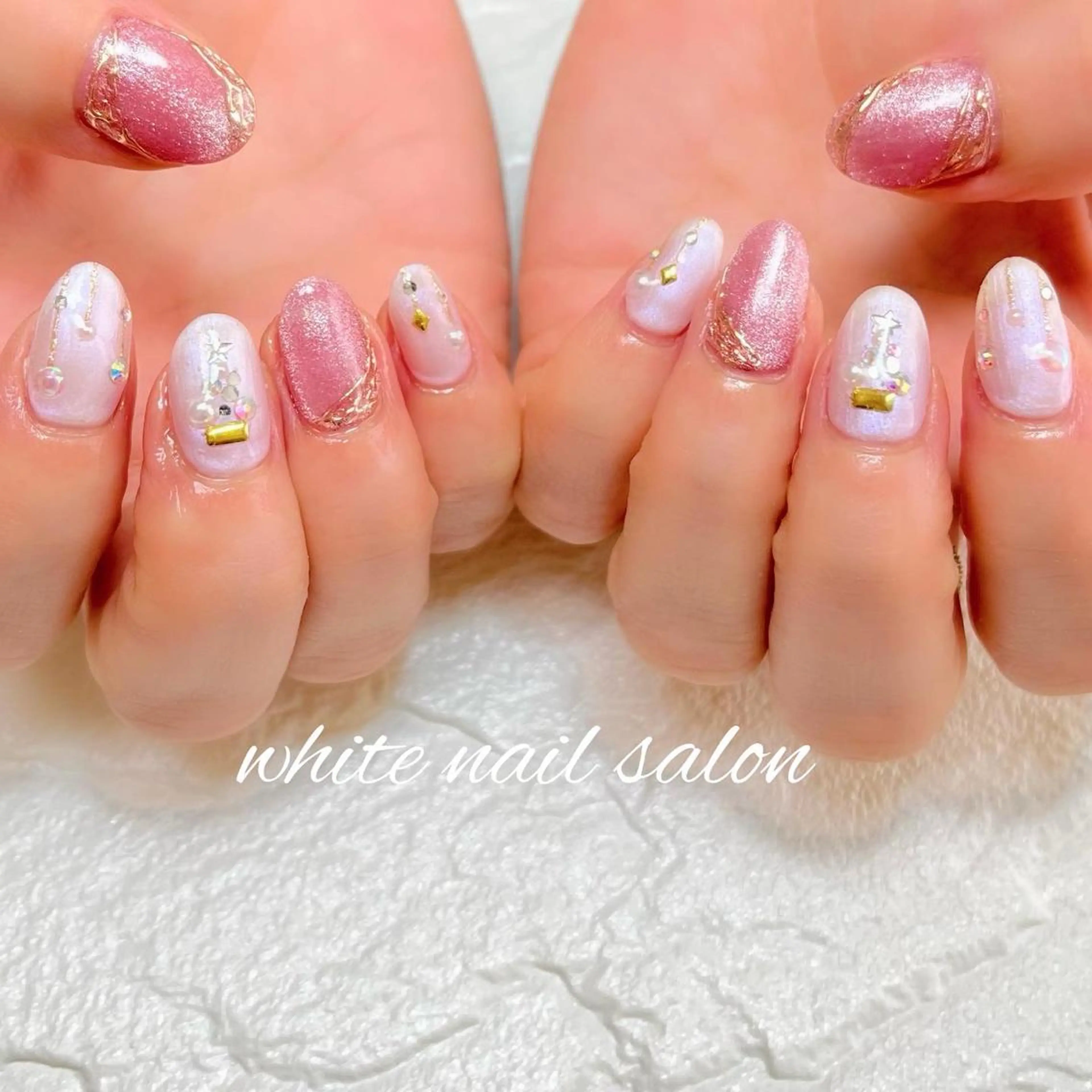 ネイル フットネイル ジェルネイル ハードジェル ラメ(グリッター) 持ち込み ハンドネイル white nail salonのネイルデザイン