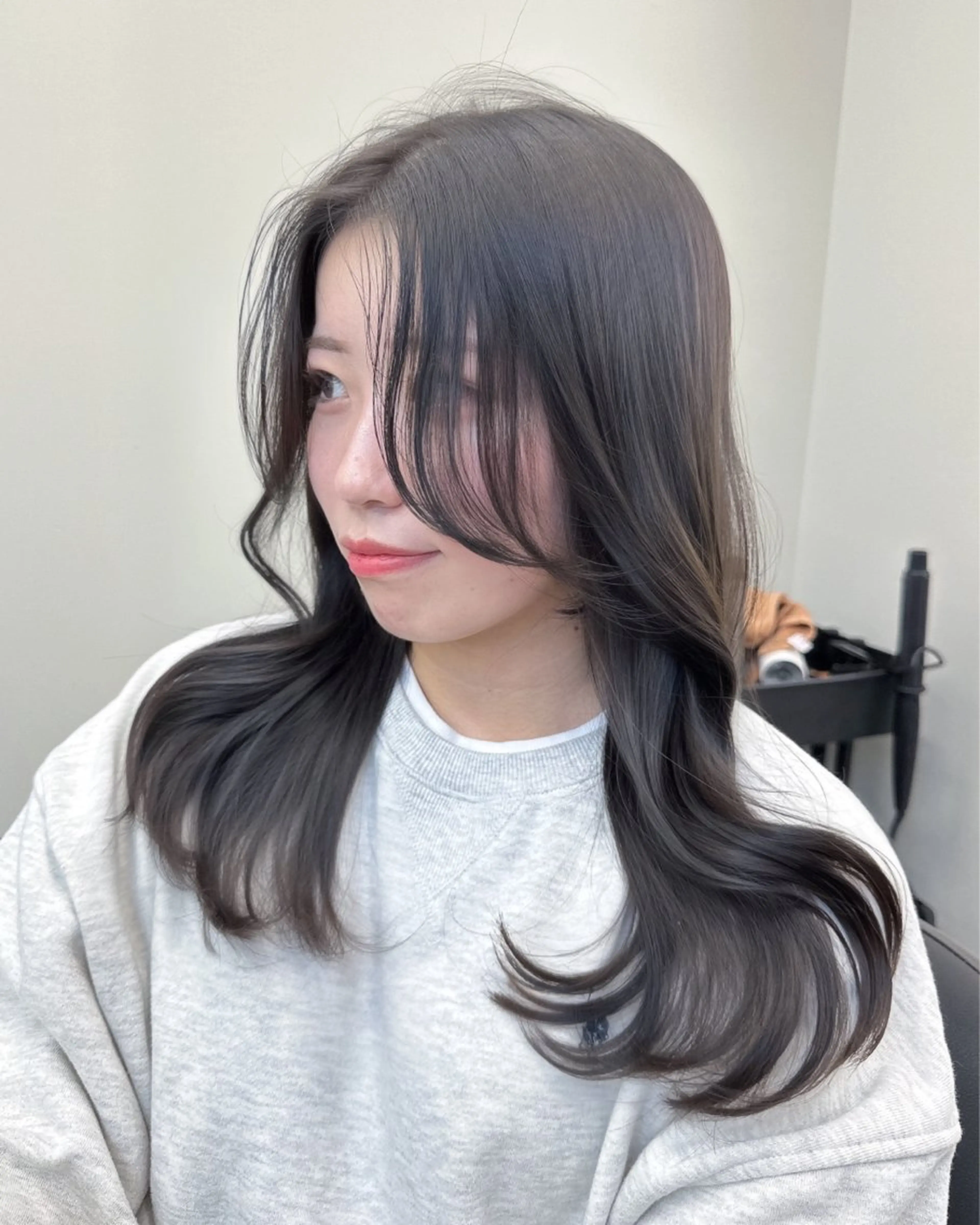 セミロング カラー ブリーチ ダブルカラー ブリーチなしカラー 顔まわりレイヤー 顔周りカット カット ヘアカラー トリートメント 田之上千尋/透明感 ブリーチなし/韓国風のヘアスタイル