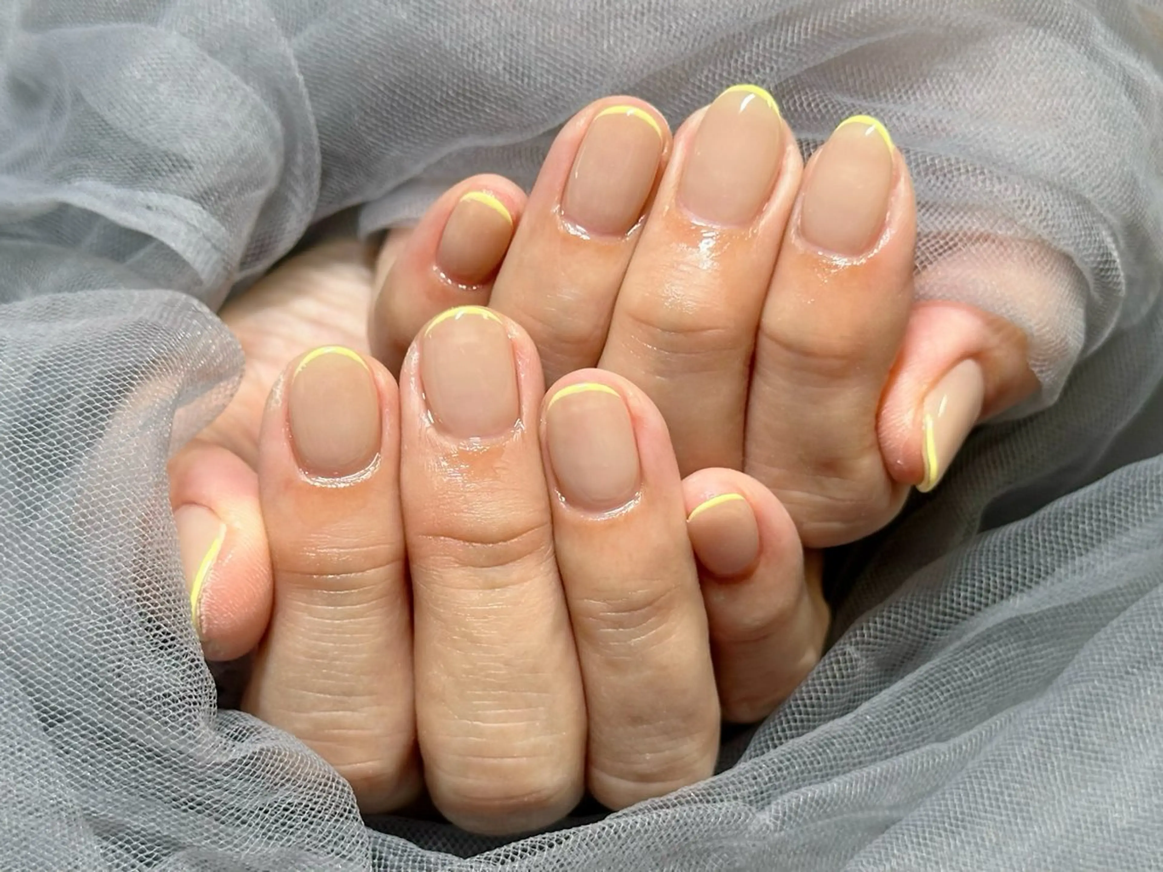 ネイル フレンチネイル 黄色 ハンドネイル Nail Salon KURELLYのネイルデザイン