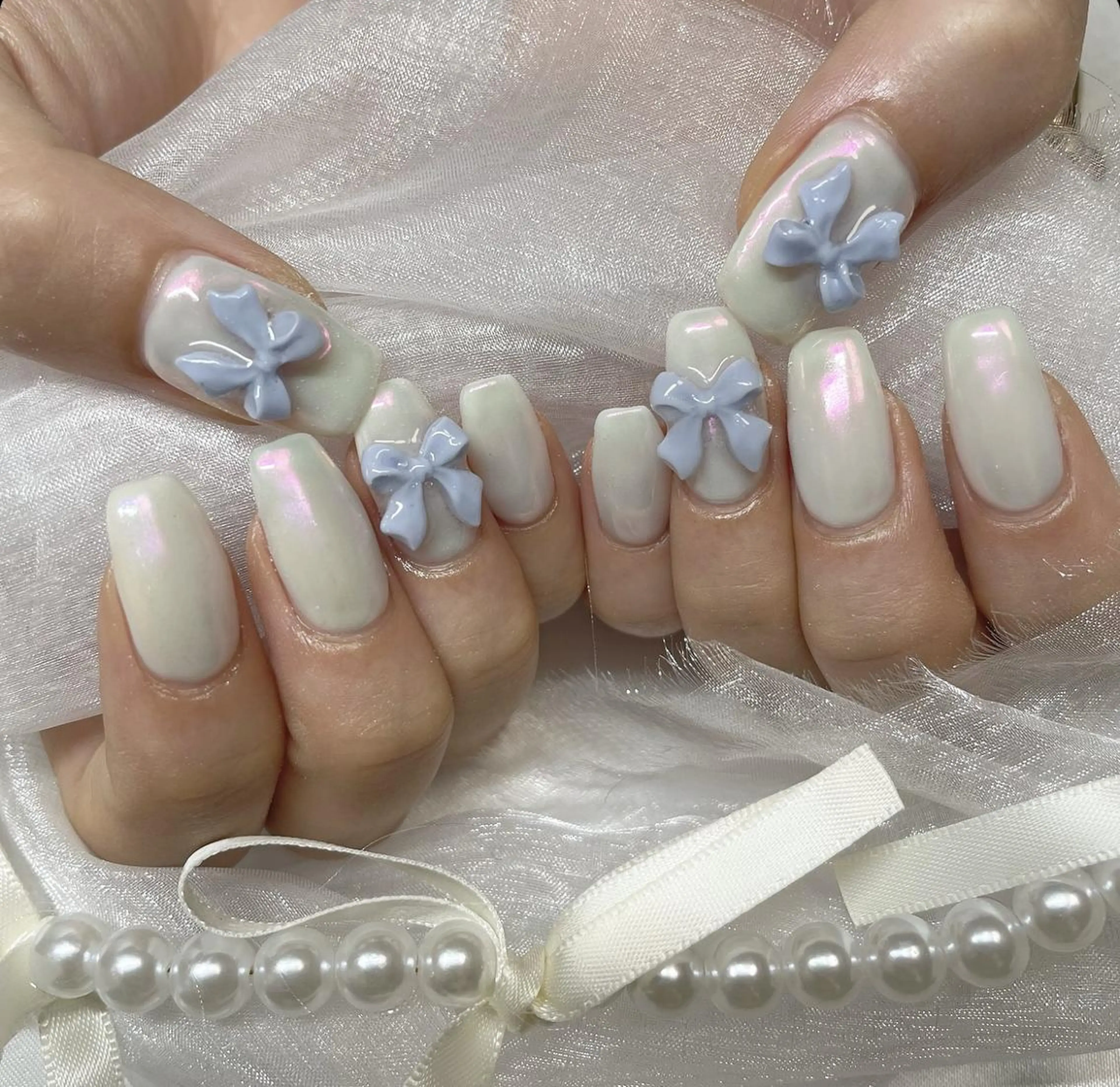 ネイル オーロラネイル ジェルネイル 韓国ネイル 持ち込み ワンカラーネイル ハンドネイル fiore nail 🦋のネイルデザイン