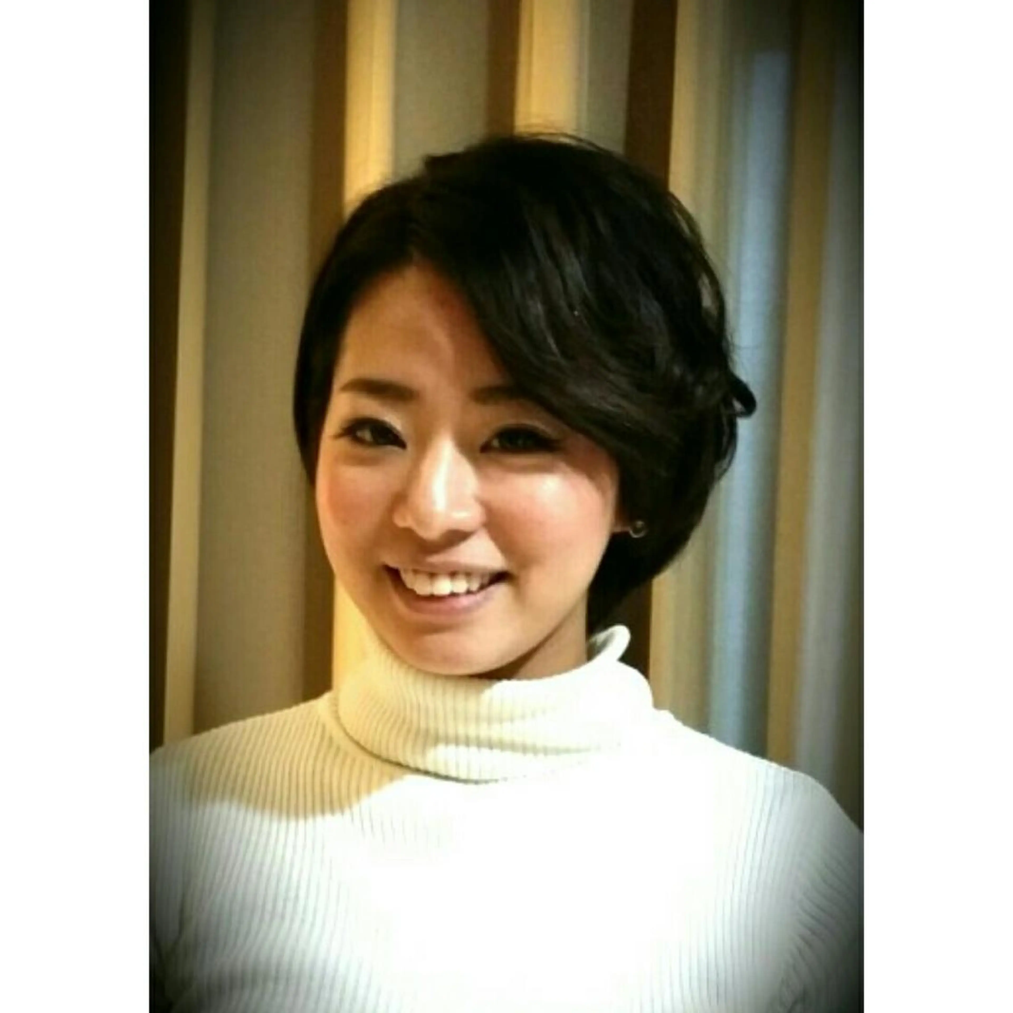 ショート カラー アッシュ na3moe【ナナナモエ】所属・髪質改善✨カラー特化 サロン🎨平尾晃一のヘアスタイル