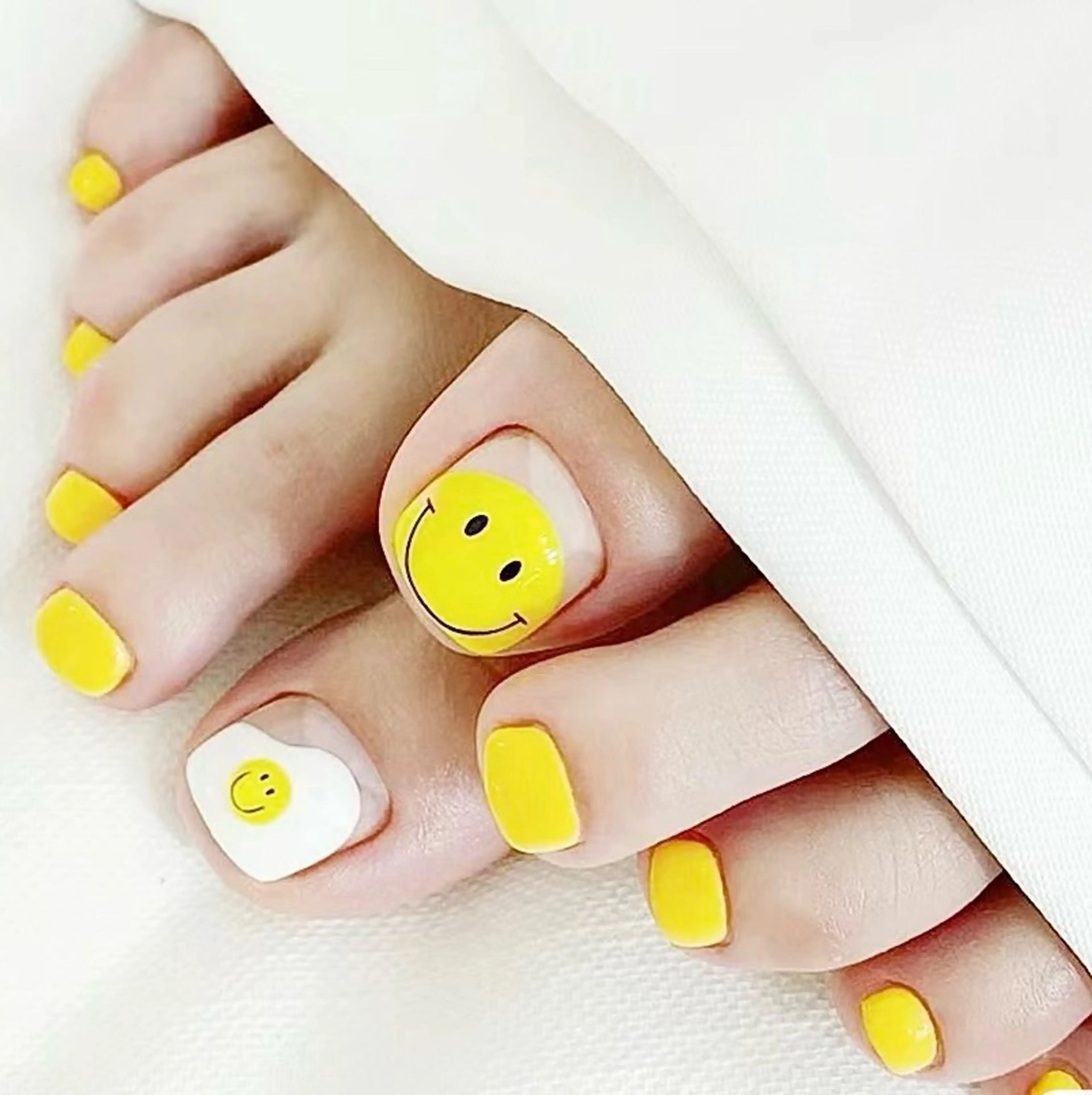 ネイル フットネイル Smiling nailのネイルデザイン