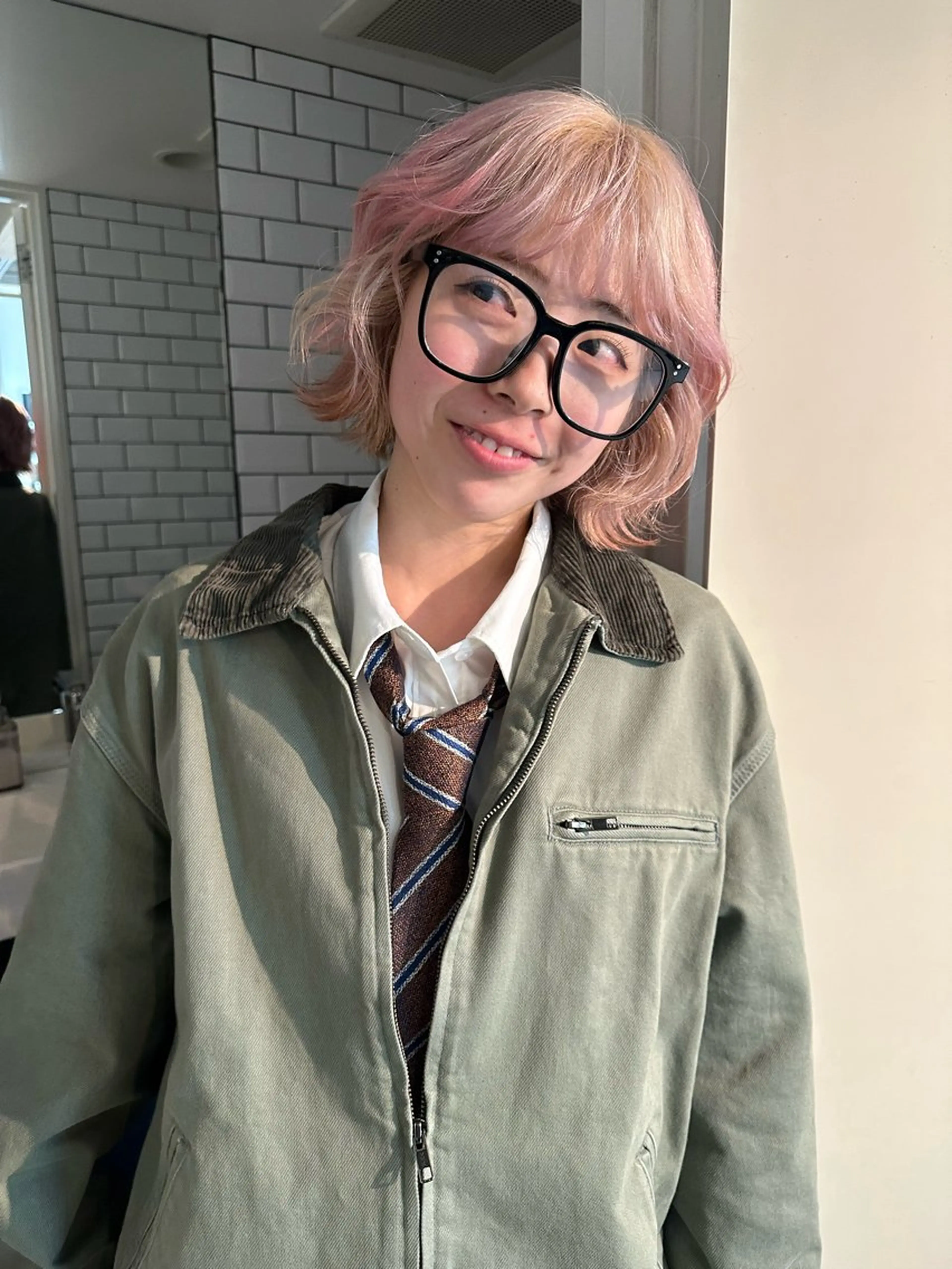 ミディアム カラー ヘアアレンジ MIYU/ニュアンス /ケアブリーチカラーのヘアスタイル