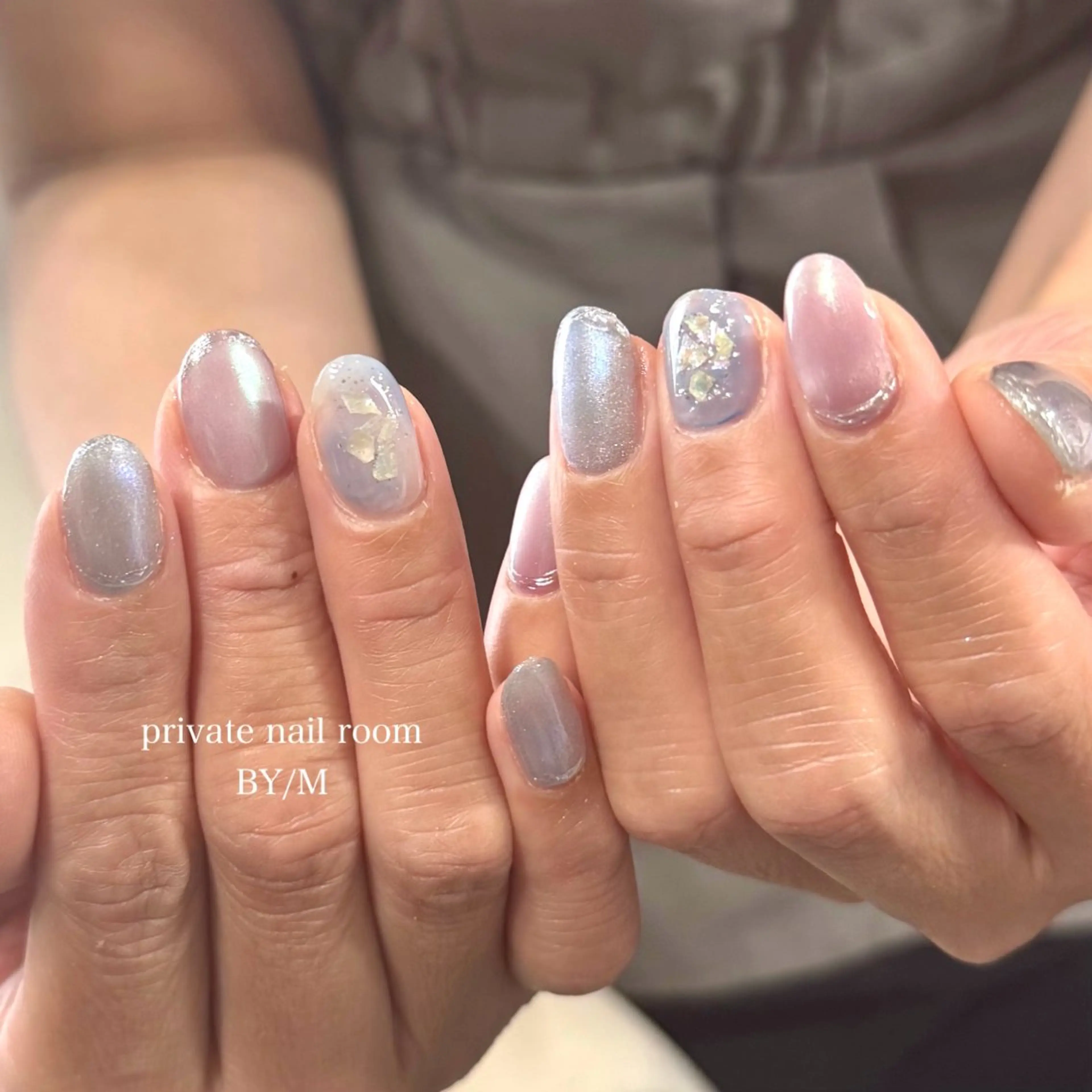 ネイル オーロラネイル ラメ(グリッター) マグネットネイル 持ち込み ニュアンスネイル ハンドネイル BY / Mのネイルデザイン
