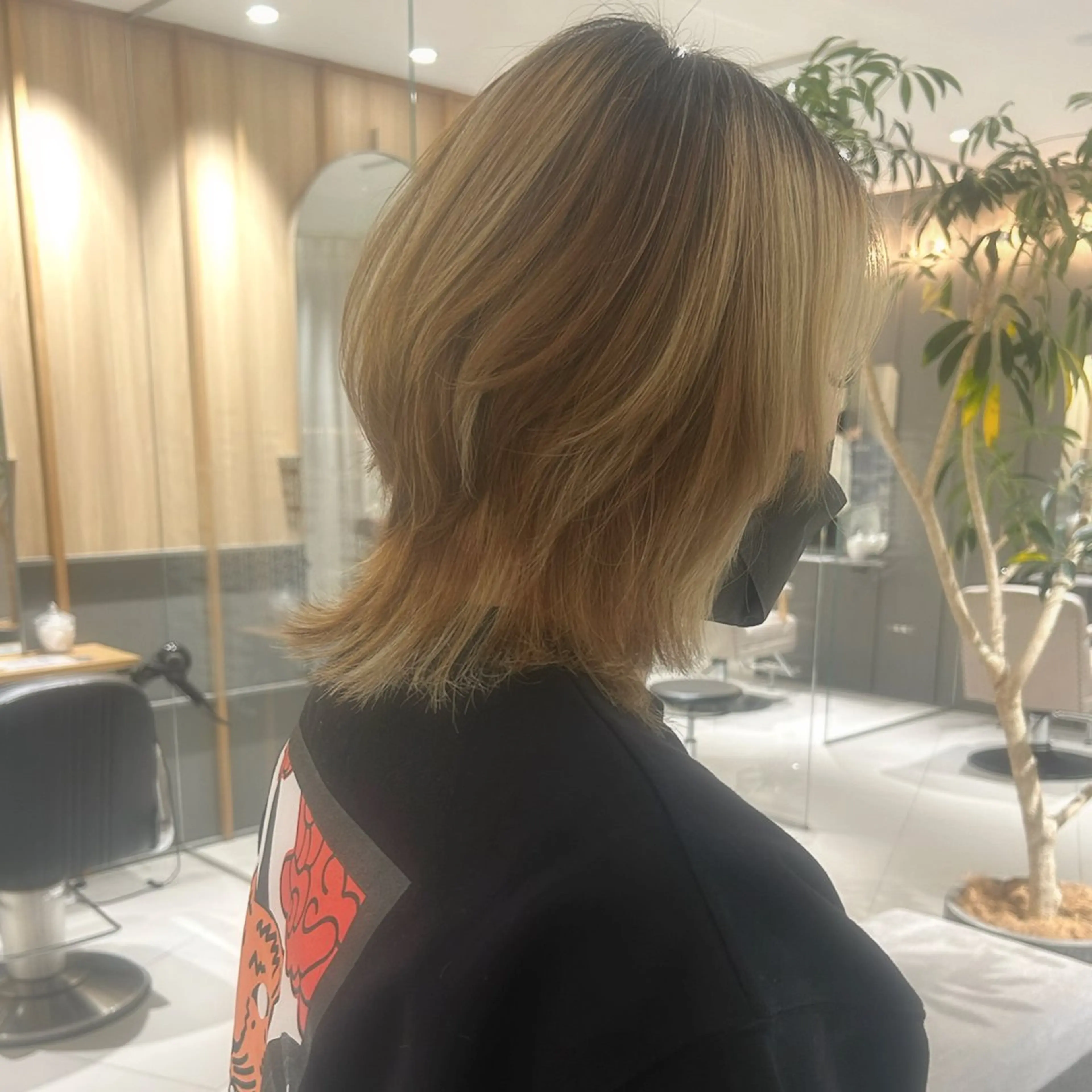 ミディアム こばやし にな 🦖⋆͛のヘアスタイル