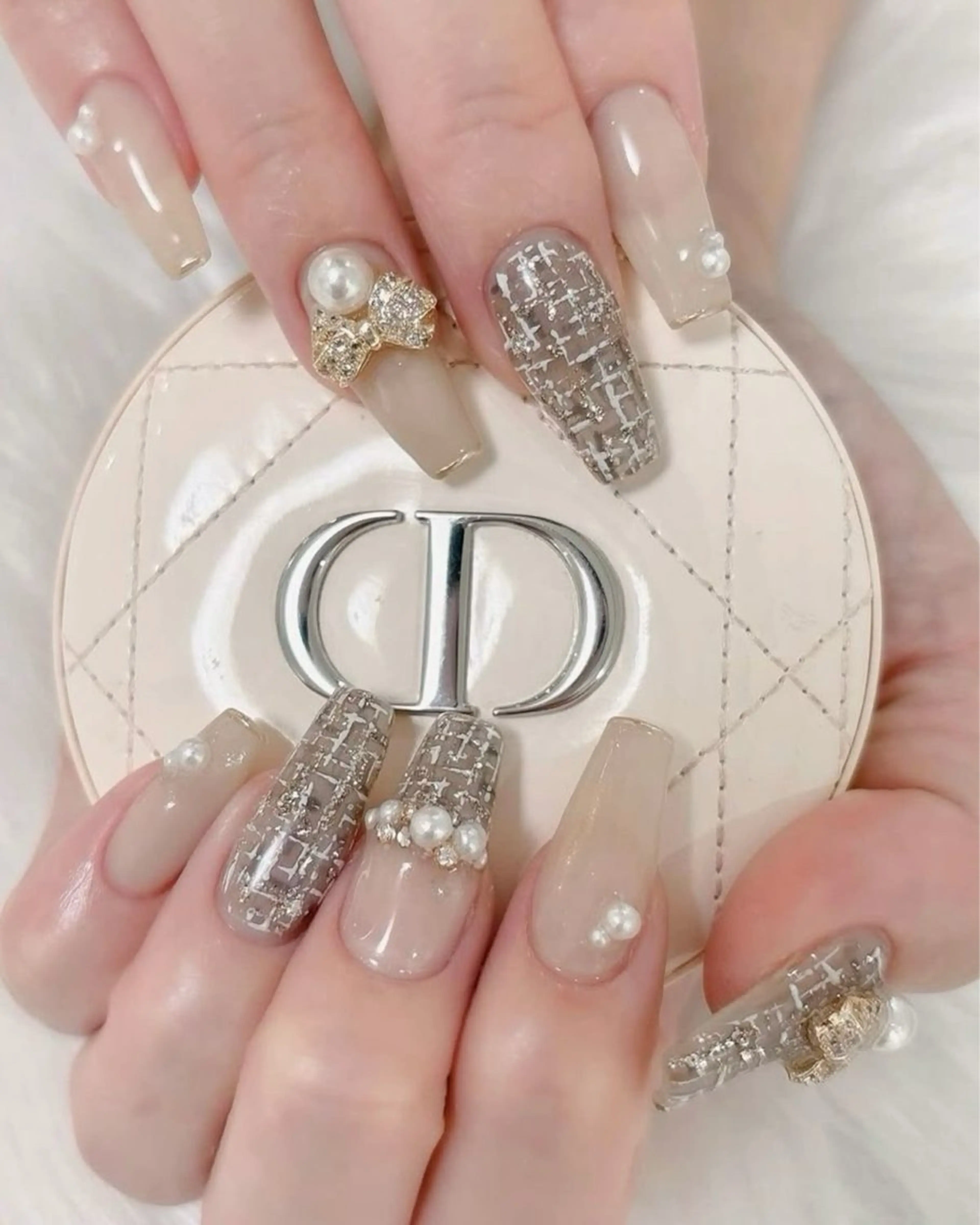 キッズ ネイル アートネイル ジェルネイル ガーリー キラキラネイル Nihonthy Nail 新宿のネイルデザイン