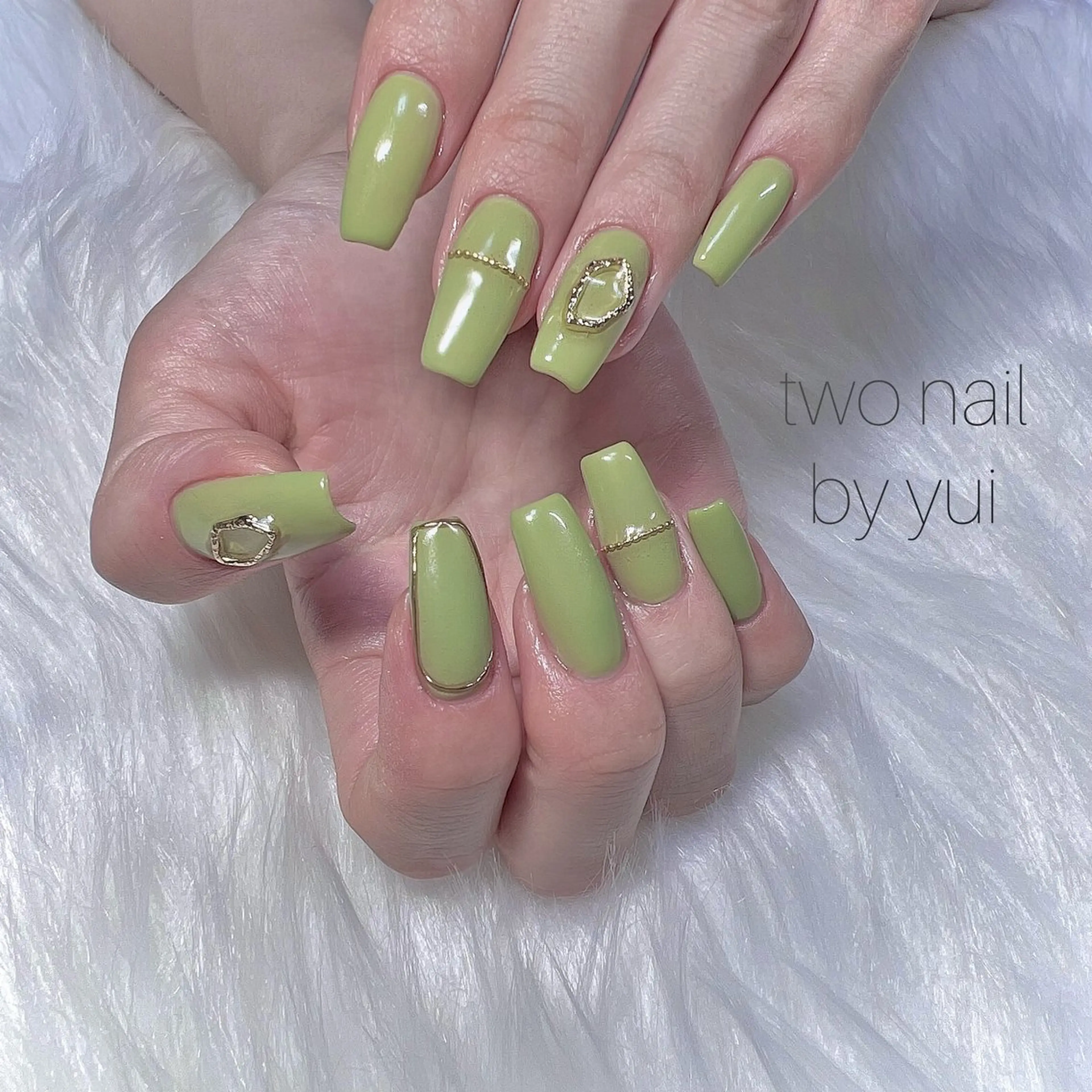 ネイル アートネイル ネイルチップ ホワイト ハンドネイル two nailのネイルデザイン