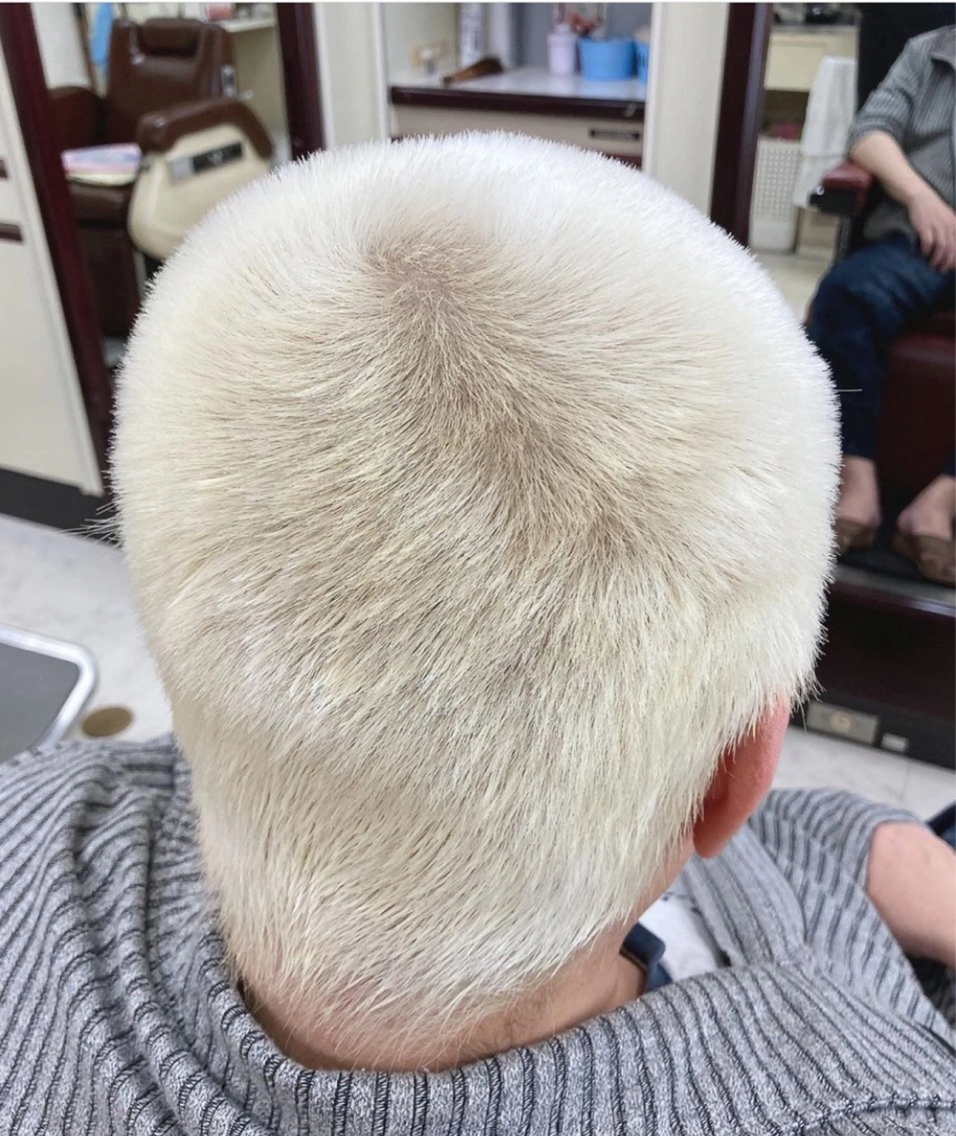 カラー ブリーチ 竹内 秀美のヘアスタイル