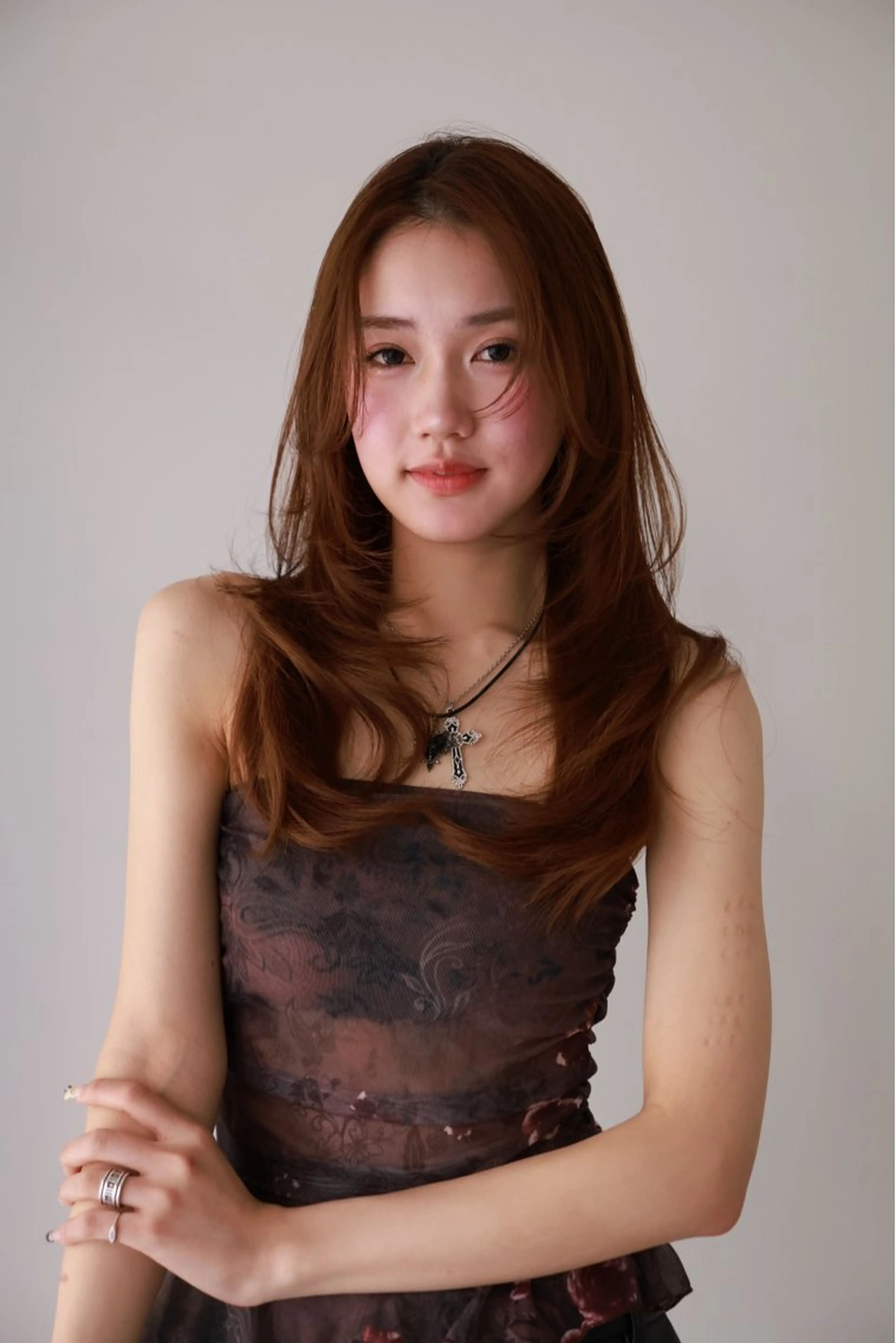 ロング レイヤーカット カット kame｜レイヤー / 似合わせ顔周りのヘアスタイル