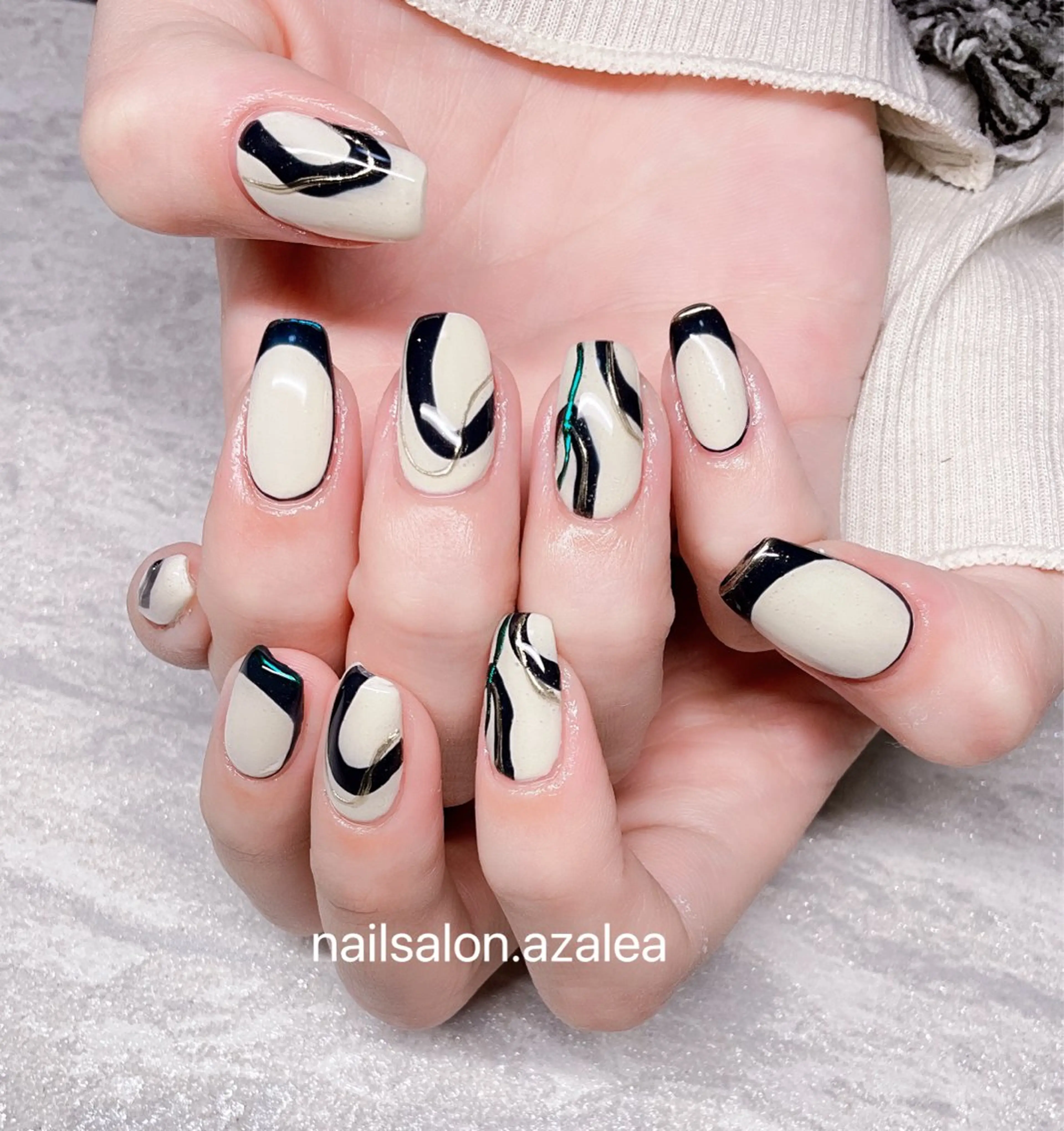 ネイル ハンドネイル R inのネイルデザイン