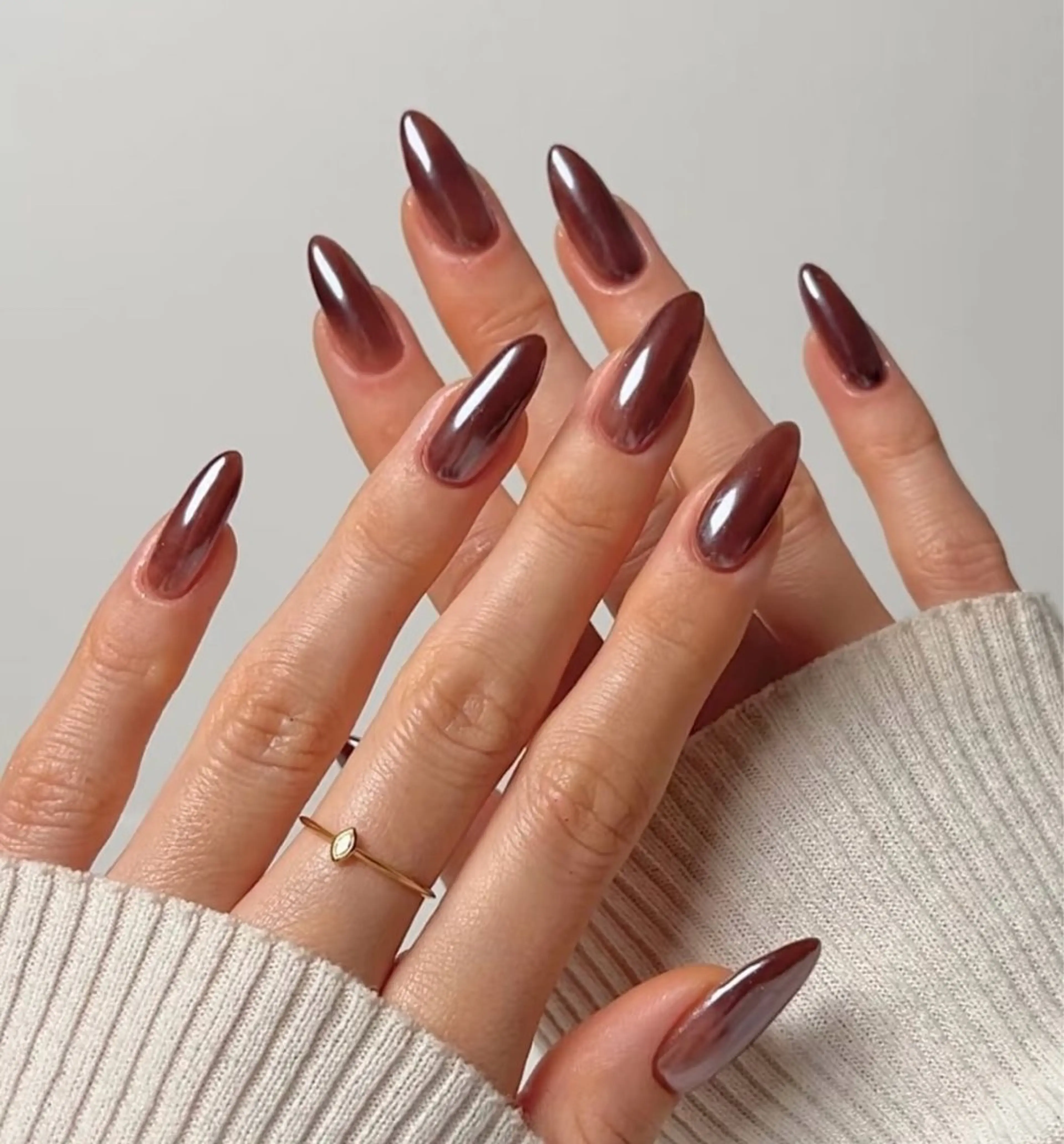 ネイル 高木 維麗絲のネイルデザイン