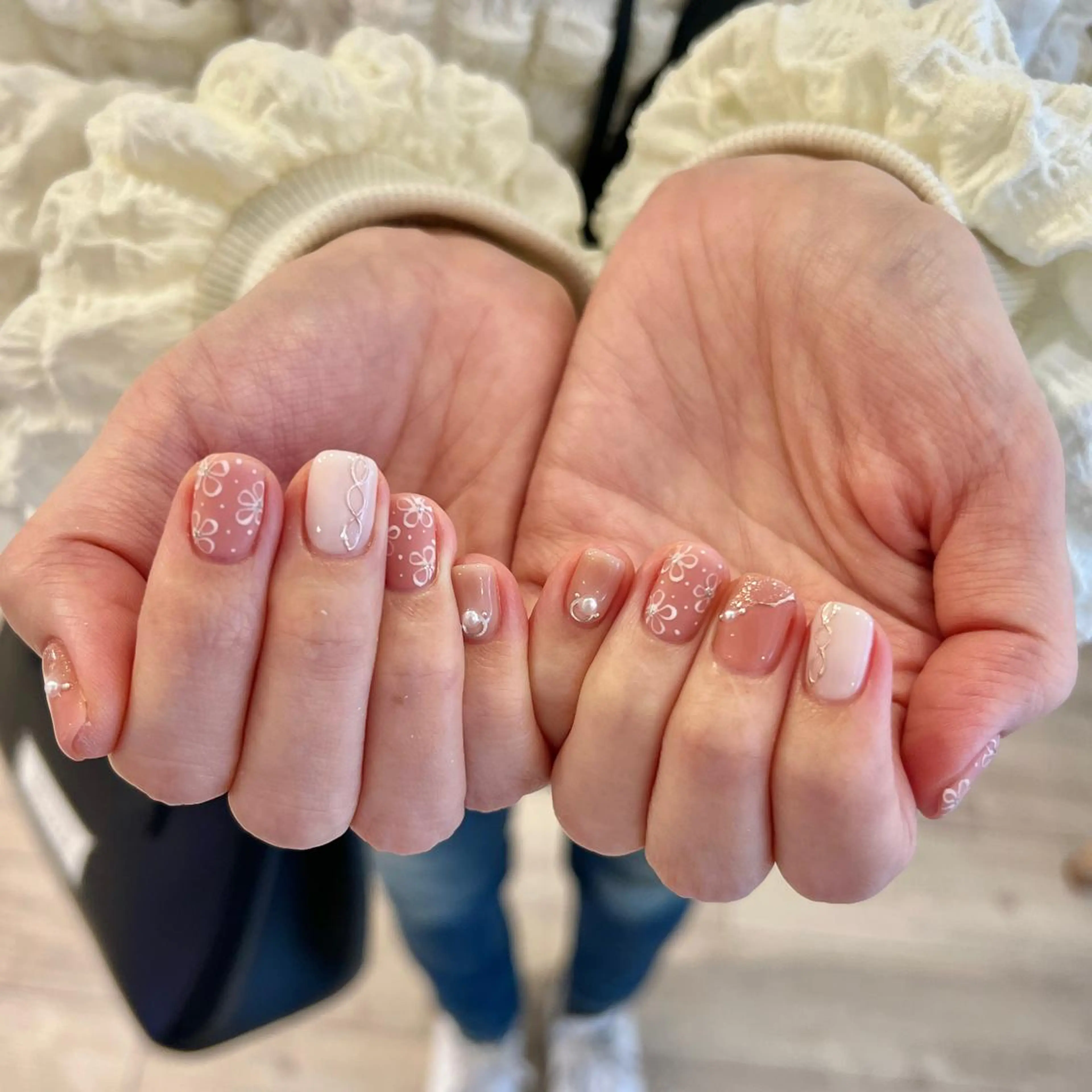 ネイル アートネイル フラワーネイル ミラーネイル 持ち込み ニュアンスネイル ハンドネイル REHTOF ｜朝7時Open☀️のネイルデザイン