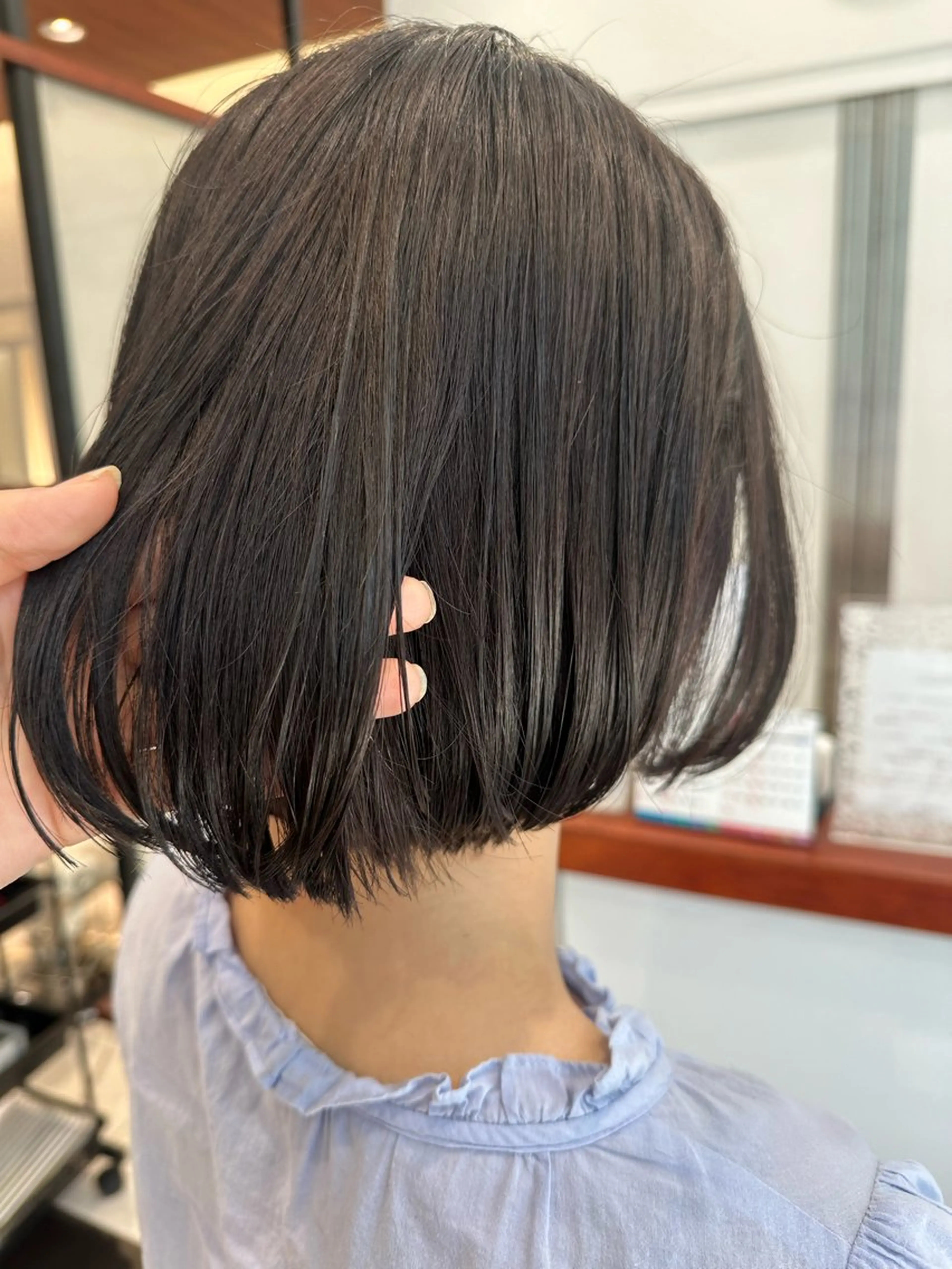 ショート カラー 透明感カラー グレージュ トリートメント カット ヘアカラー トリートメント 【潤いツヤヘア🫧】 岸野 妙波のヘアスタイル