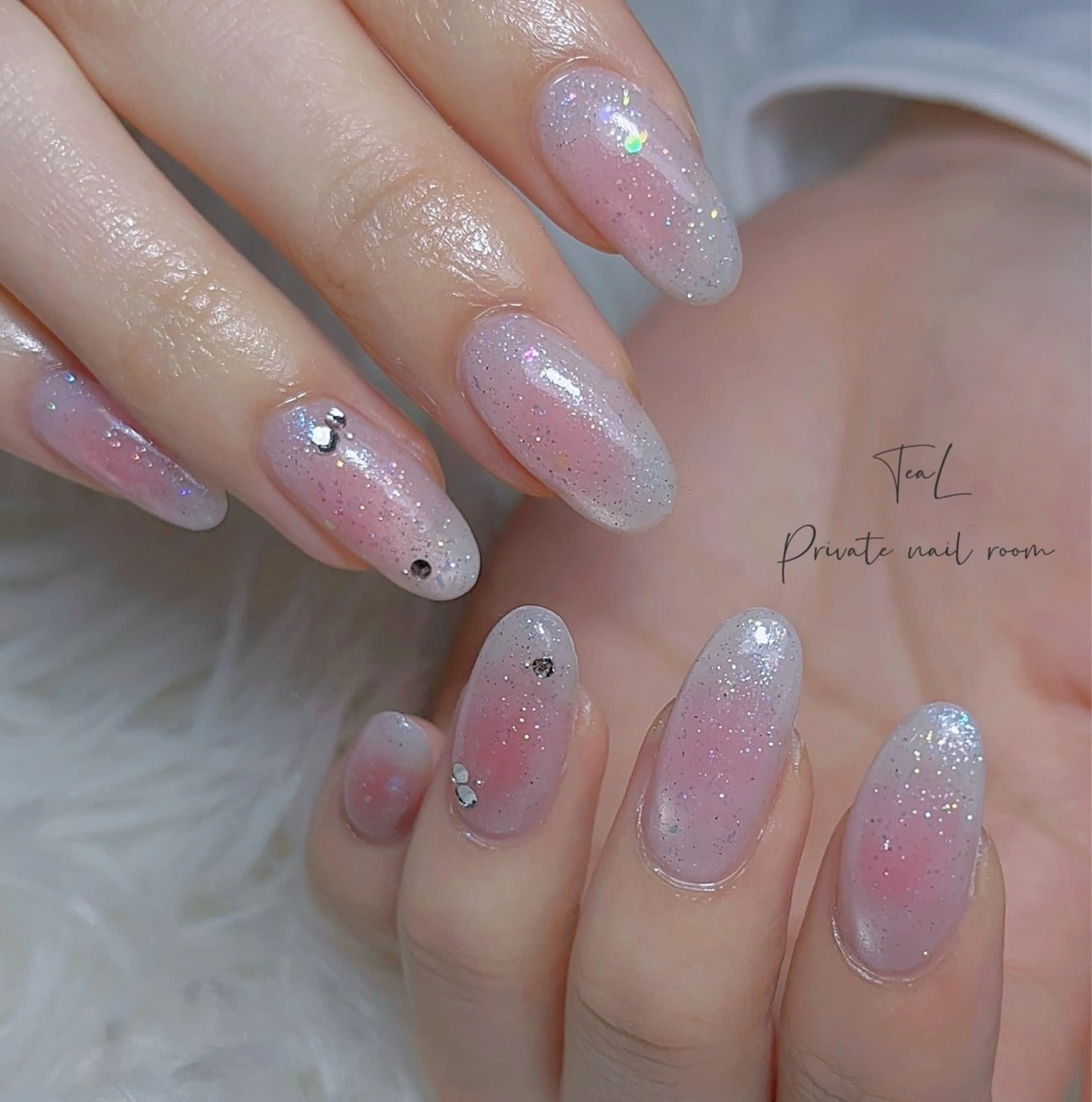 ネイル チークネイル 韓国ネイル マグネットネイル 春ネイル ハンドネイル TeaL nailのネイルデザイン