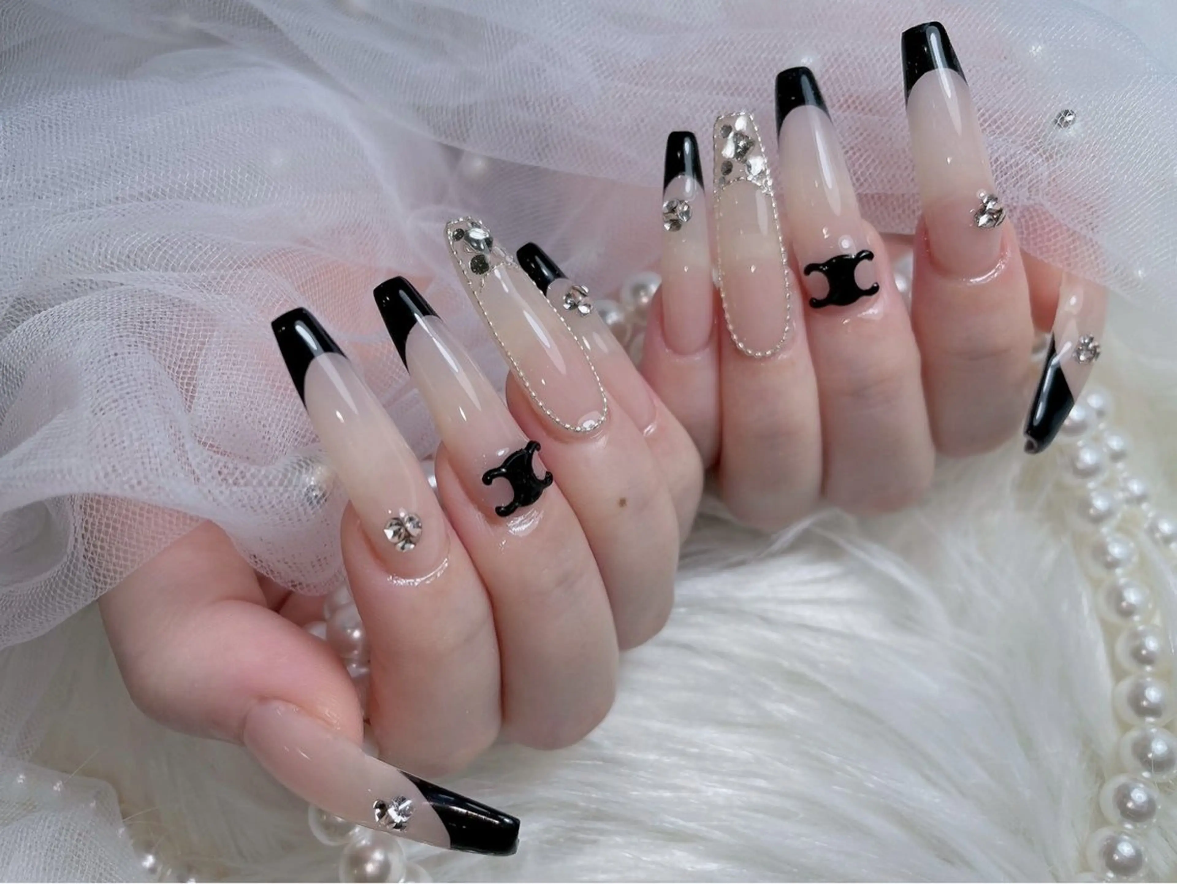 ネイル emu m.uのネイルデザイン