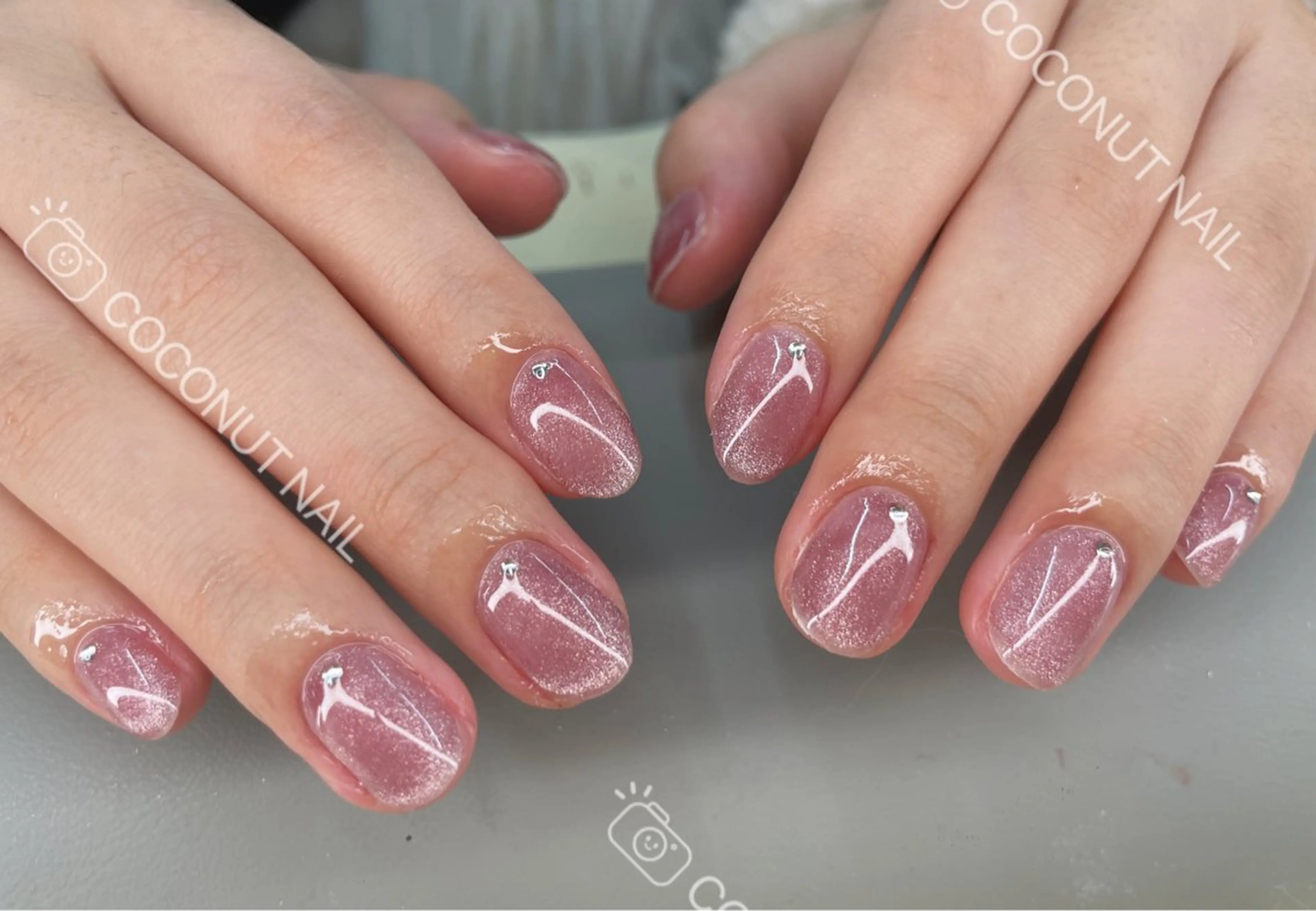 ネイル ハンドネイル 神田 ココナッツのネイルデザイン
