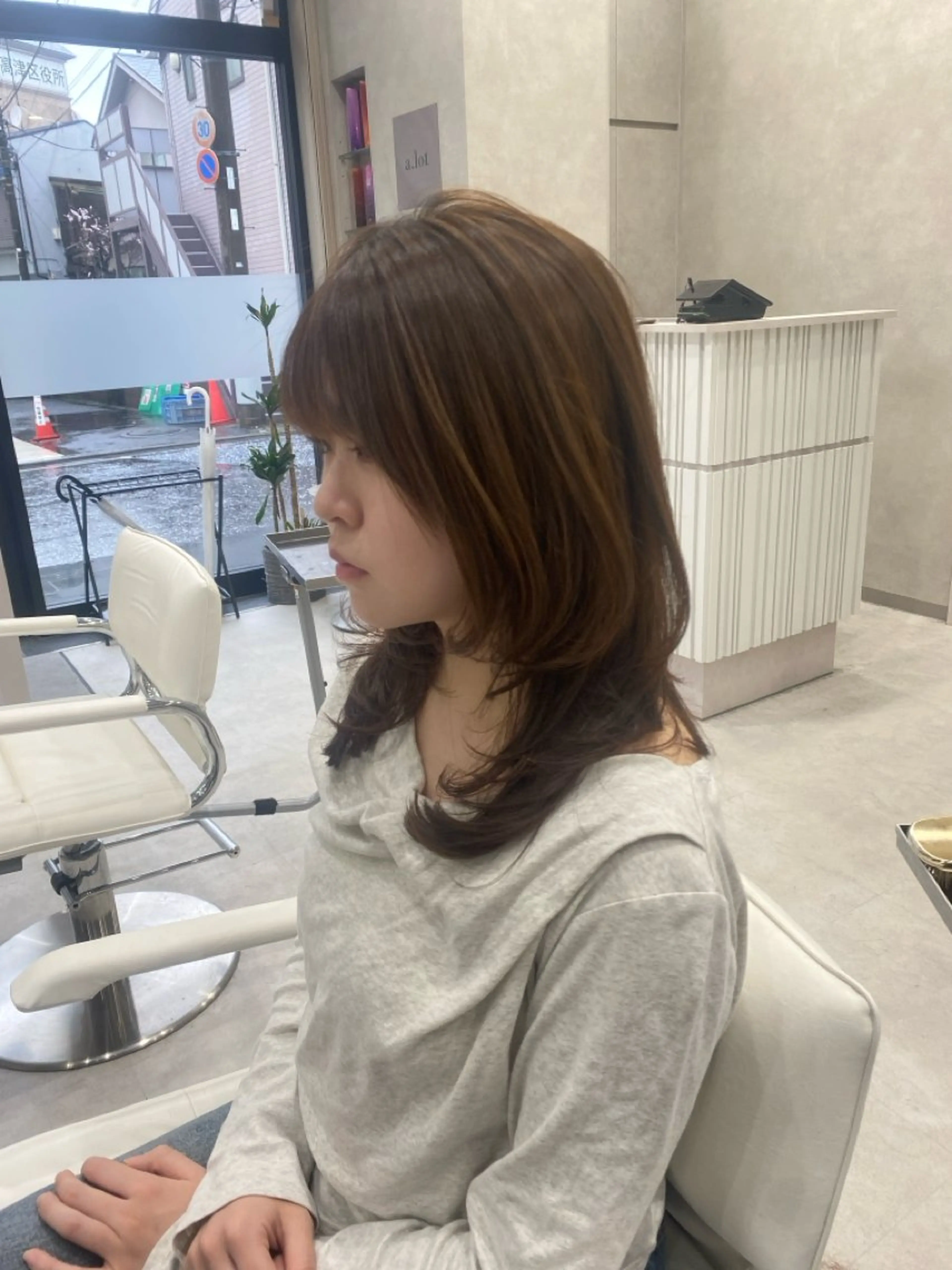 セミロング カット トリートメント 髪質改善/レイヤー 🫧山本勇輝🫧のヘアスタイル