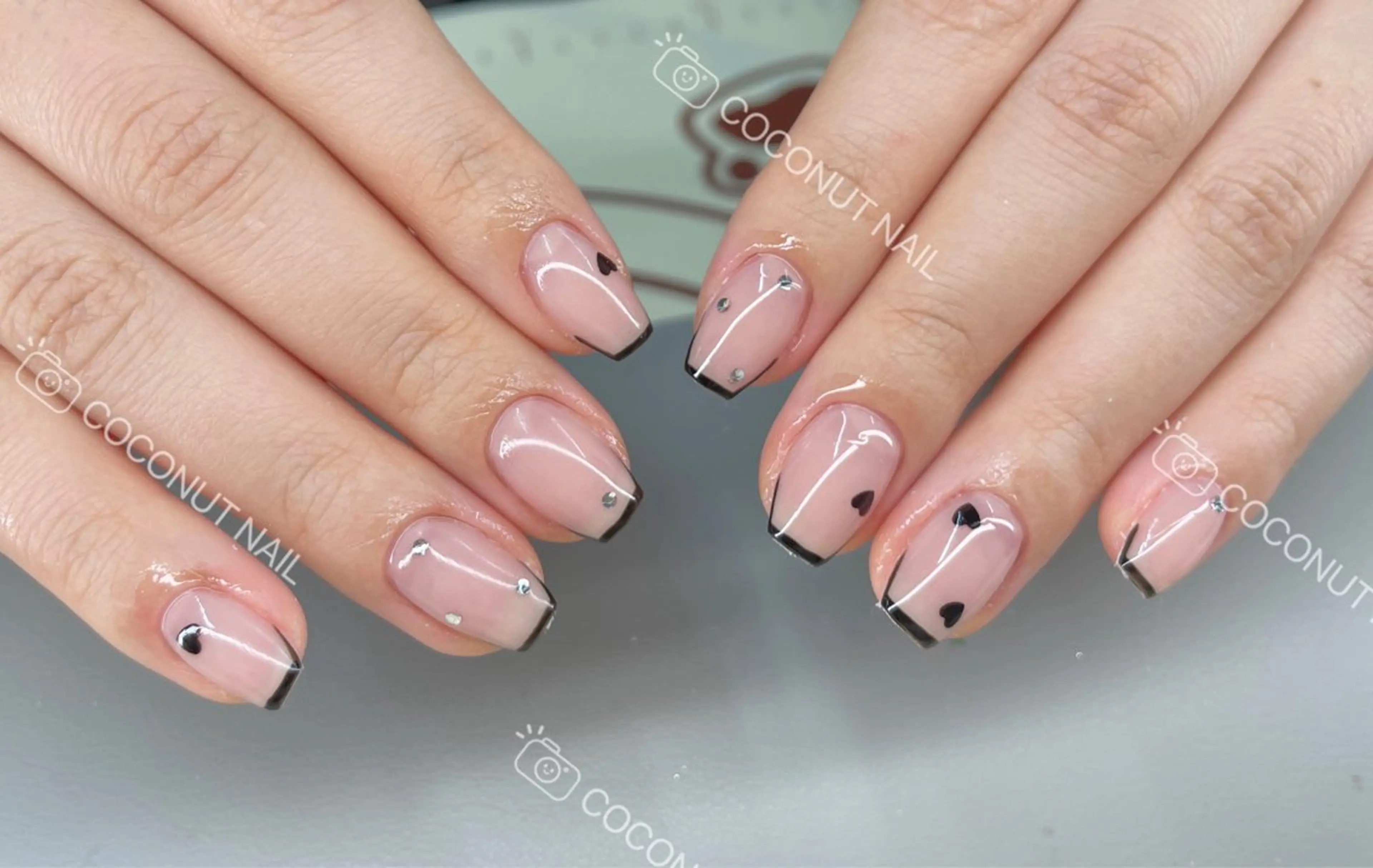 ネイル ハンドネイル 神田 ココナッツのネイルデザイン