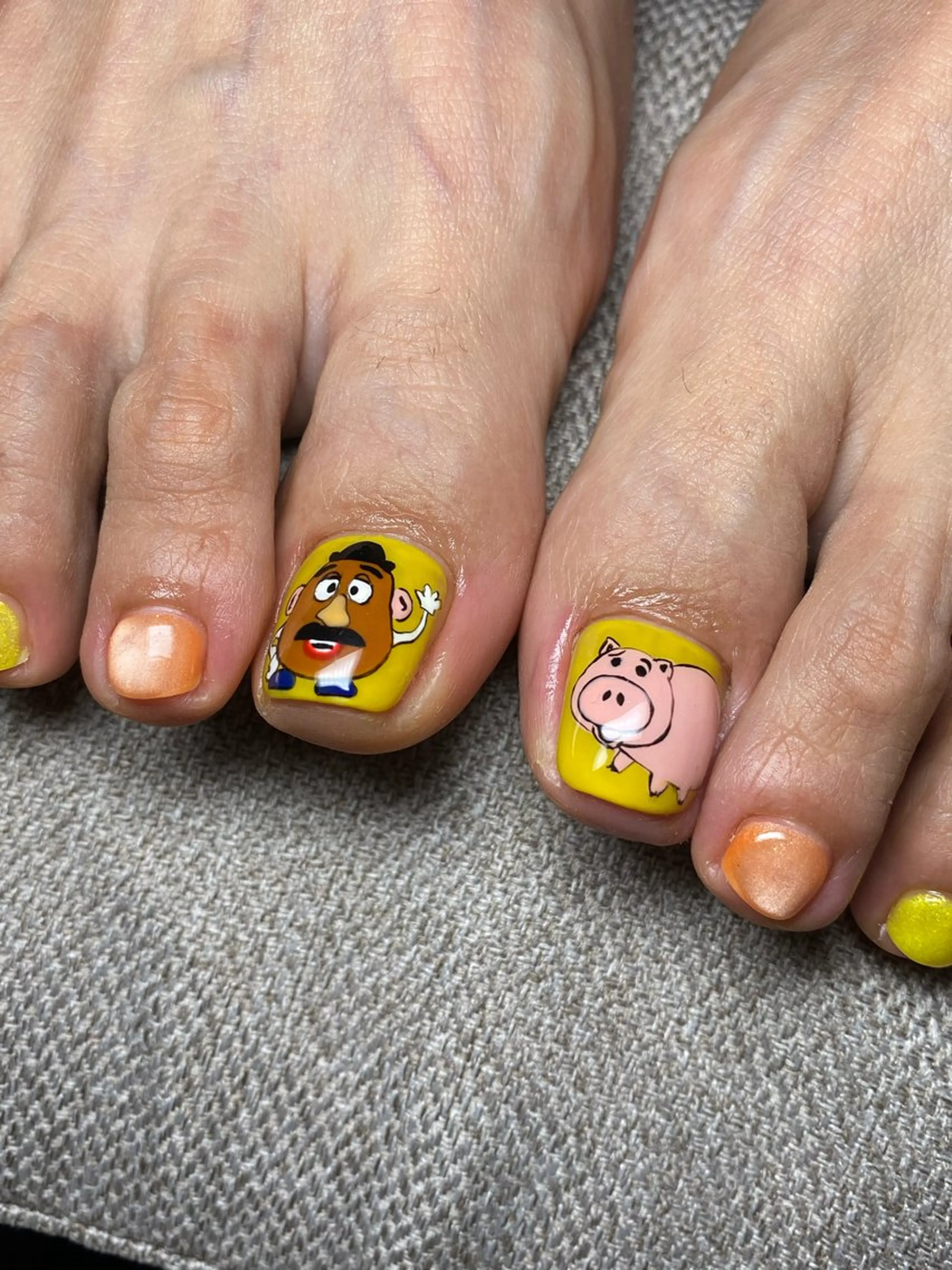 ネイル フットネイル フットネイル MIKA 🍊のネイルデザイン