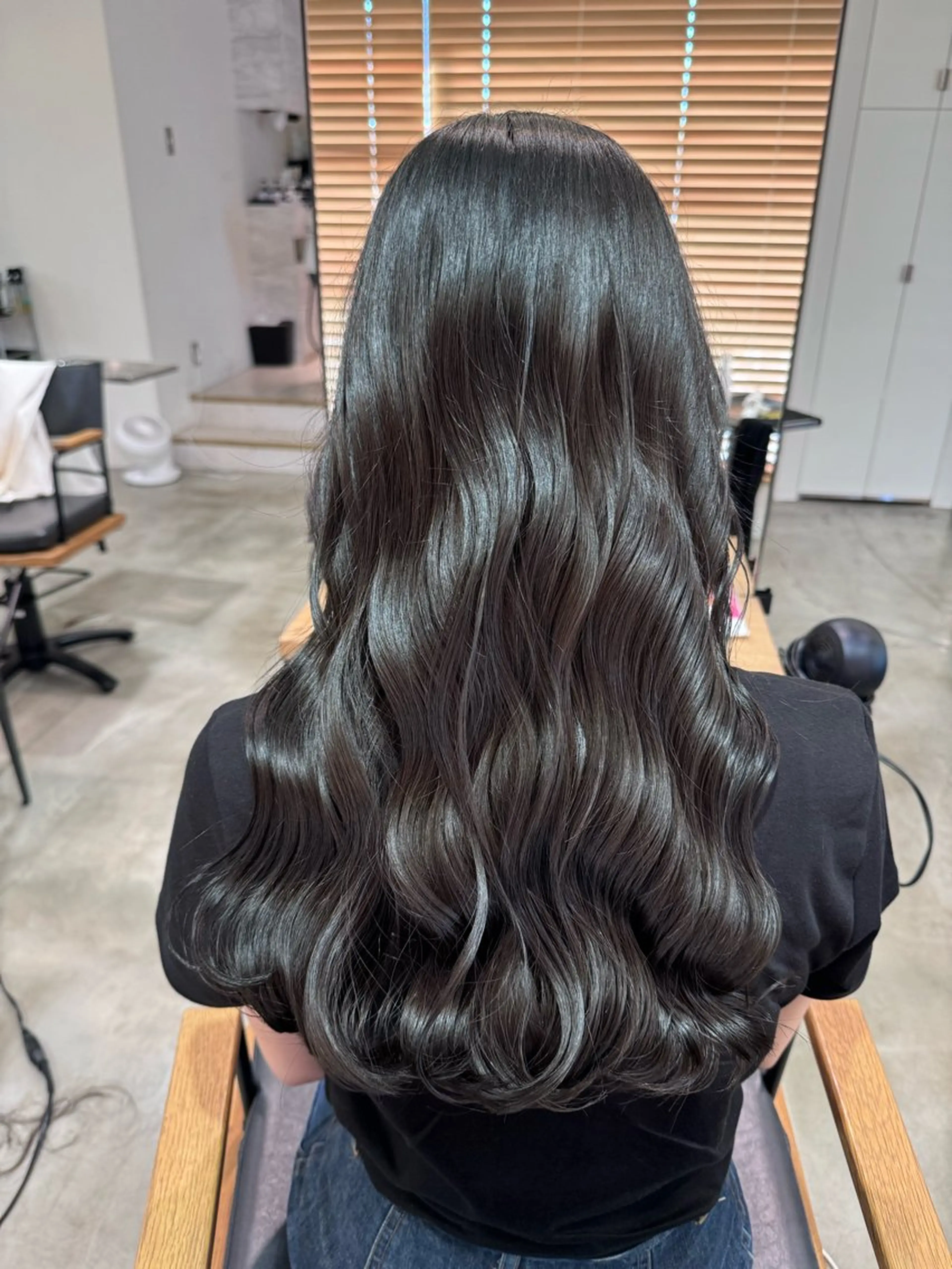 ロング 阿部 祐華のヘアスタイル