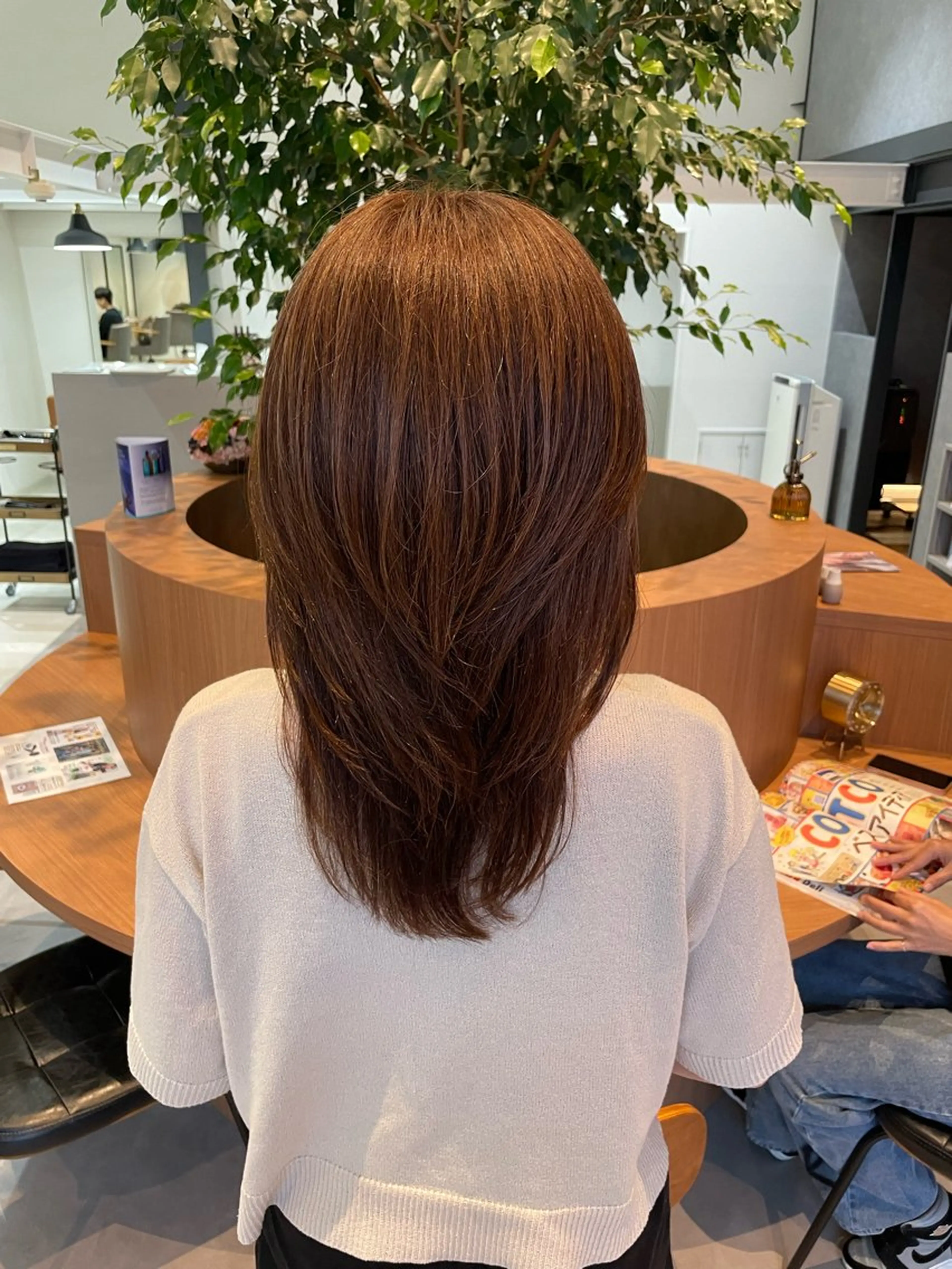 セミロング ウルフカット カット ayaka |トレンドヘアのヘアスタイル