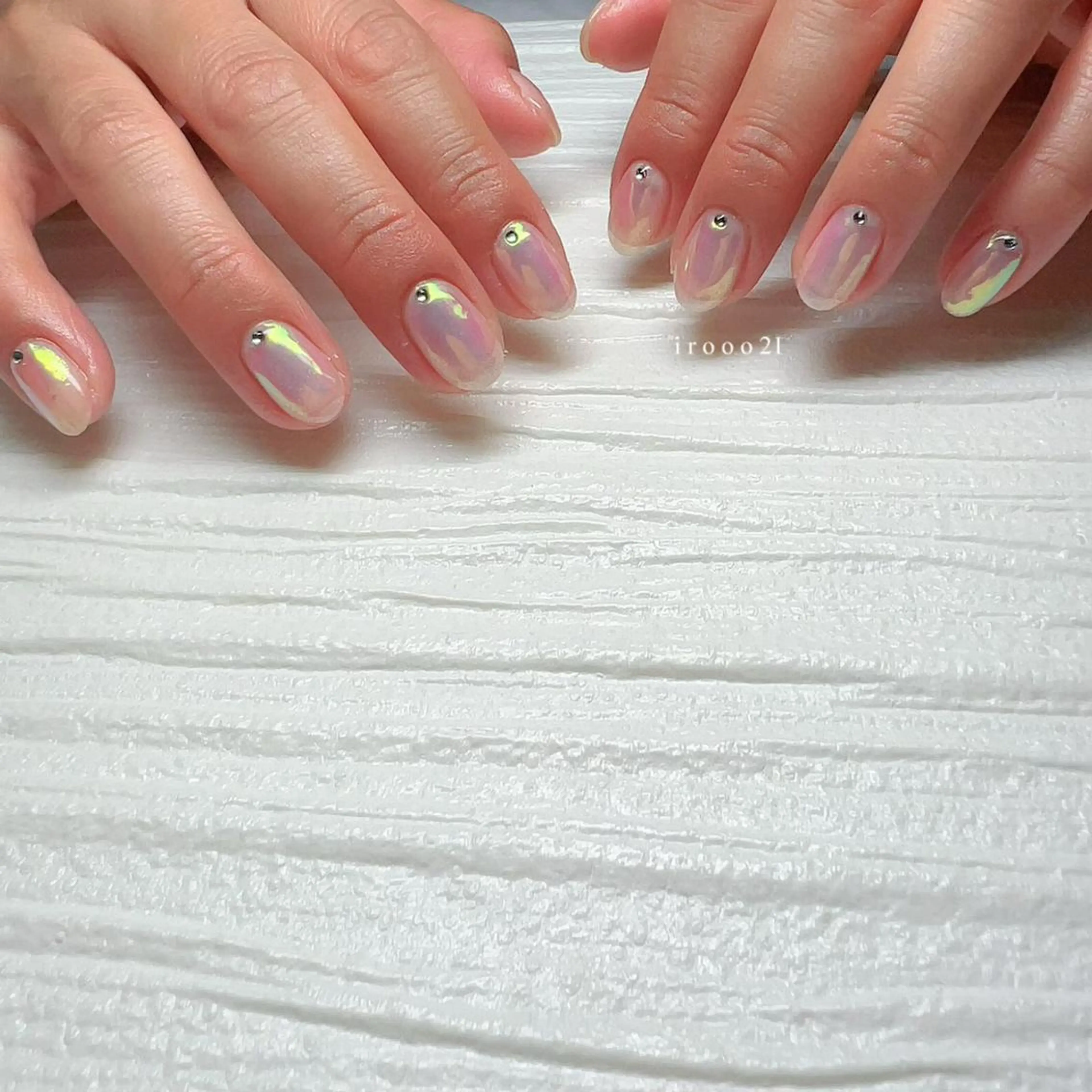 ネイル ストーンネイル irooo 21のネイルデザイン