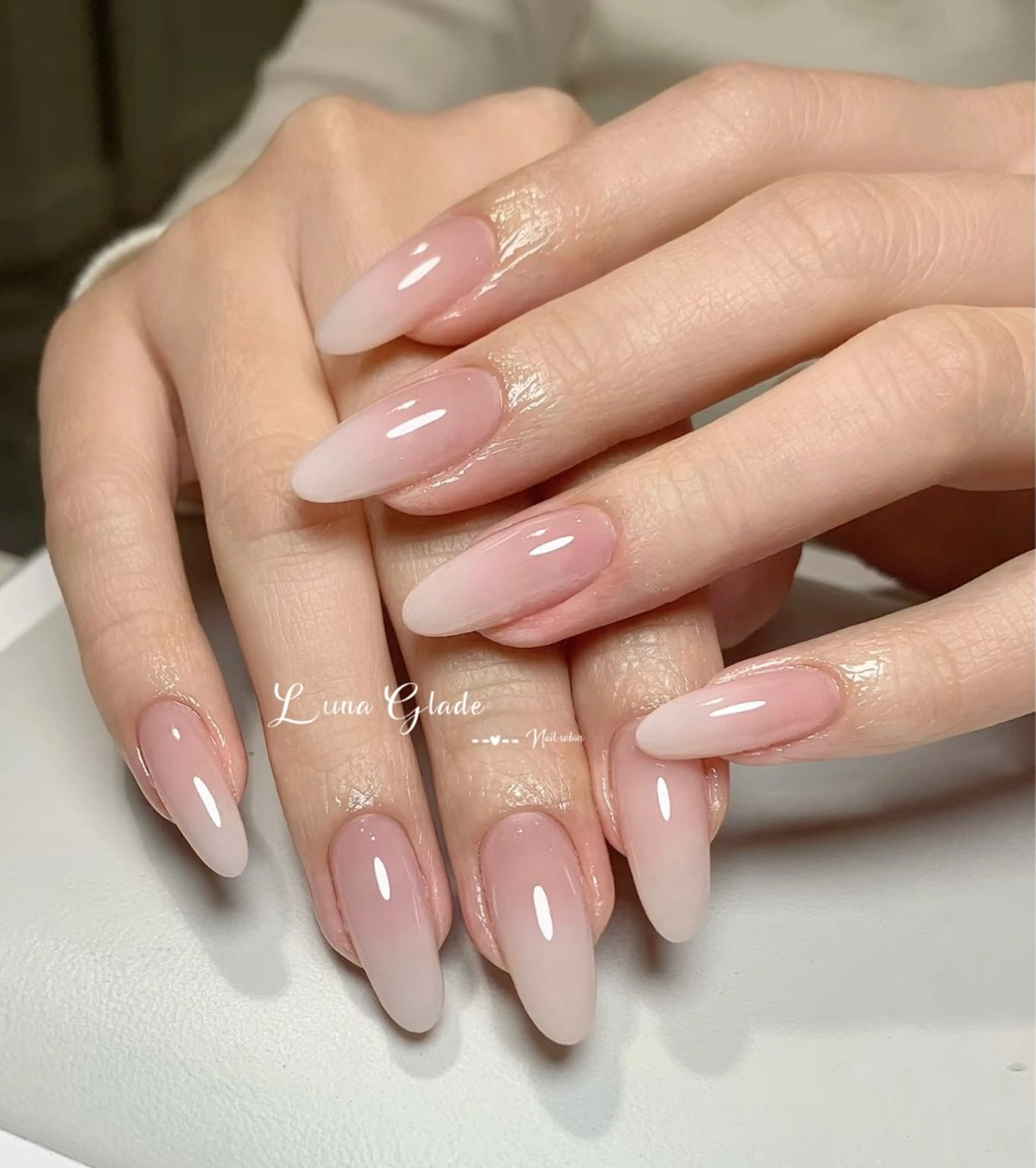 ネイル ハンドネイル Luna Gladeのネイルデザイン